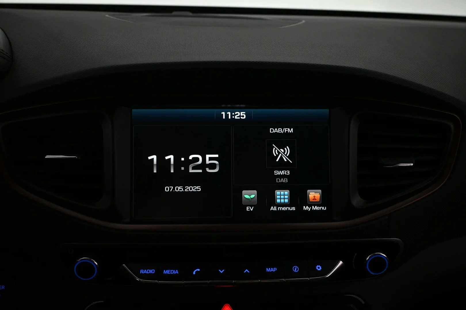 Car Image - 3jtmQi8VsAU5QOo7j8BBZo