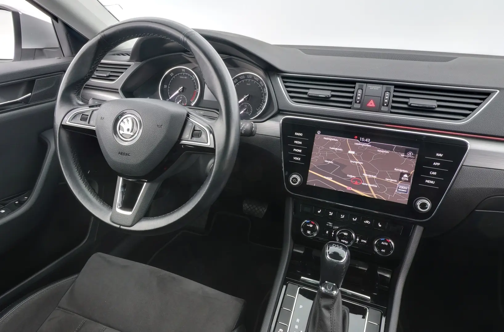 Car Image - 10NYLuMF3T2dVnSkDqeNfB