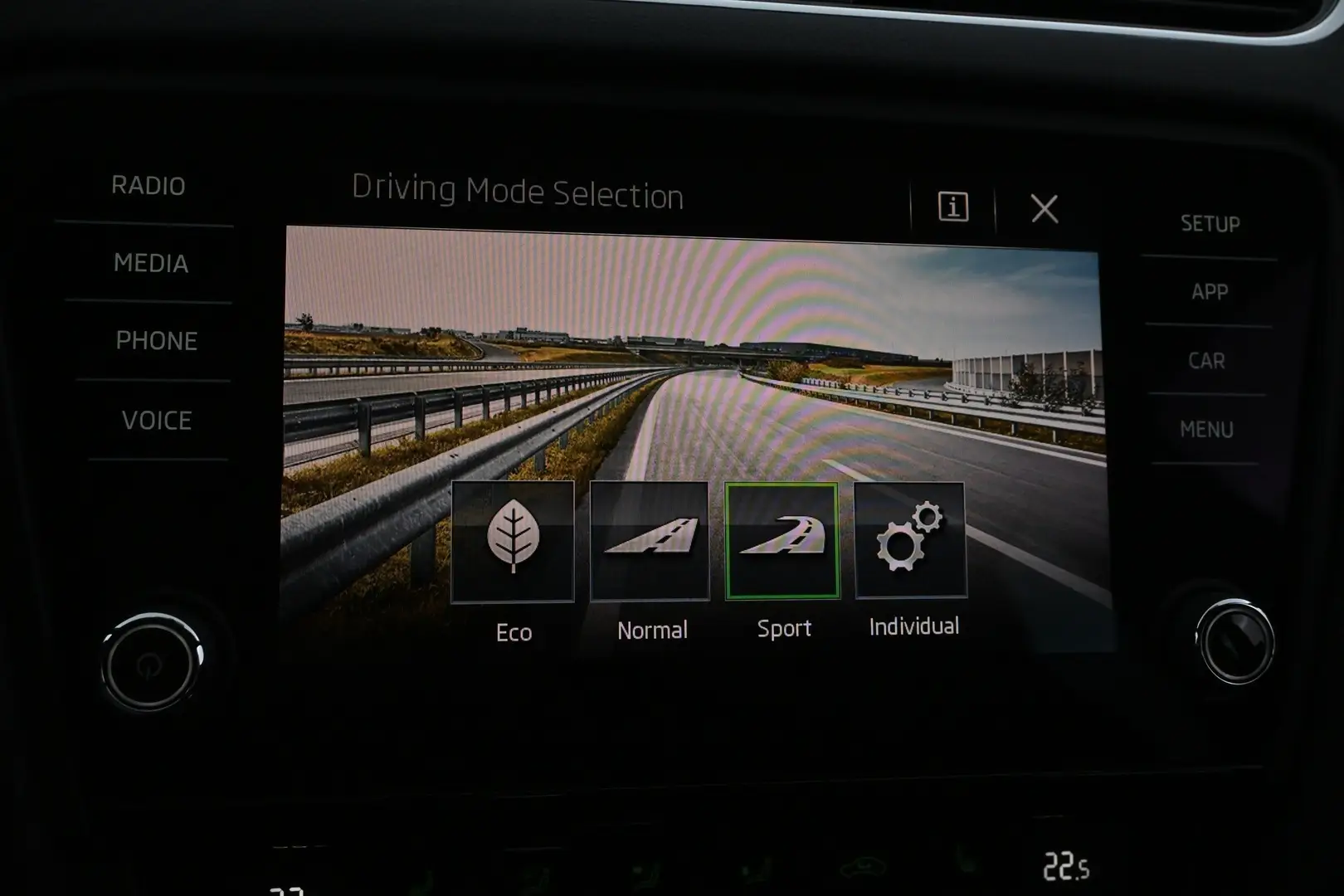 Car Image - 3MGzJsvGlkVOrc7hf8gCWB