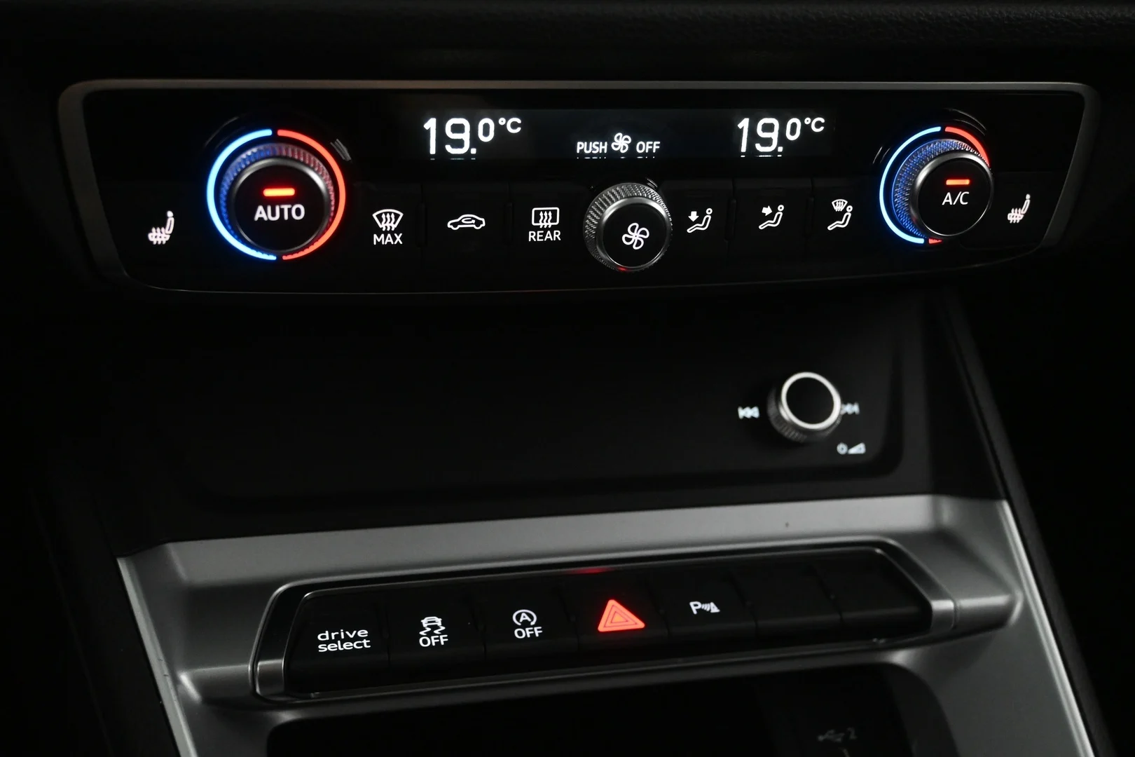 Car Image - NY9aKO604bFDlTcAHuh0f