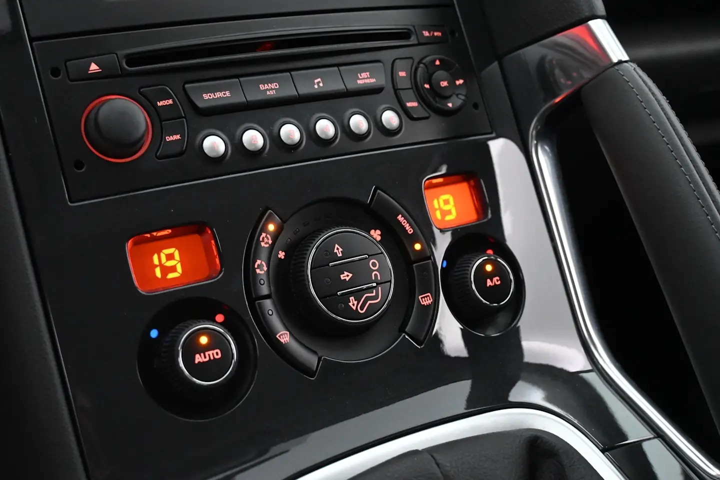 Car Image - 2hOf7BvHrqgQ8fqycjZKNK