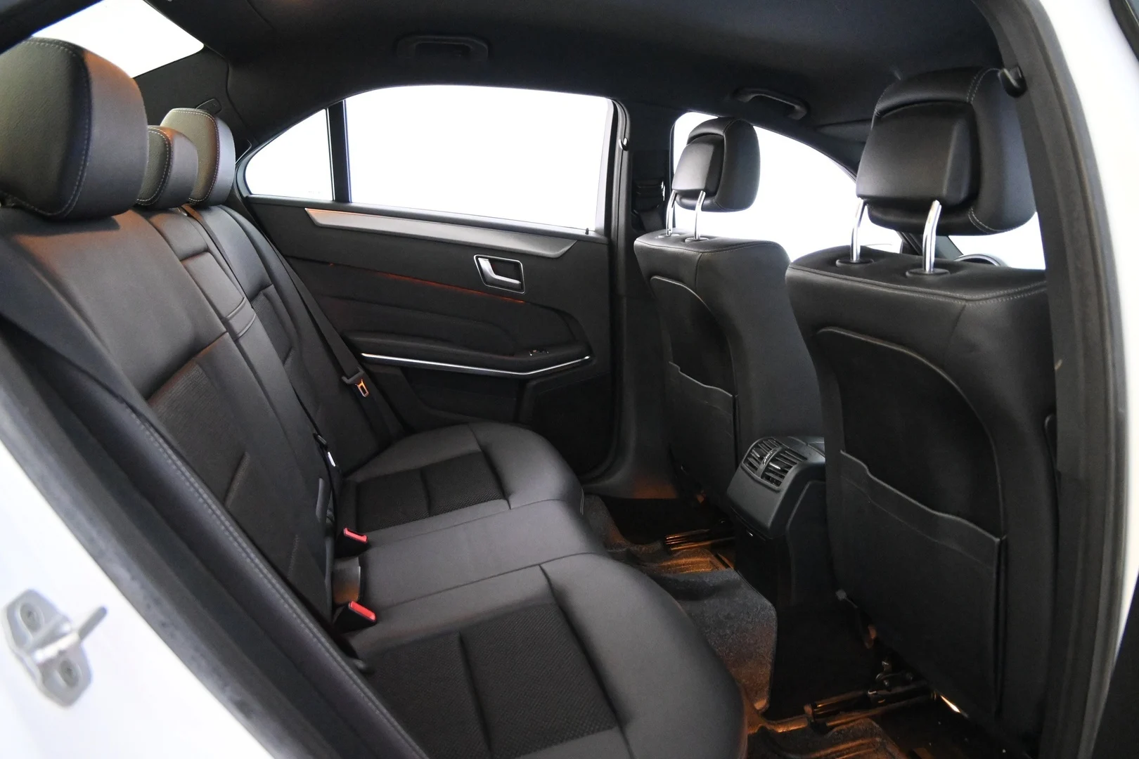 Car Image - qowq6pKmn1Kvi6aaKyQbA