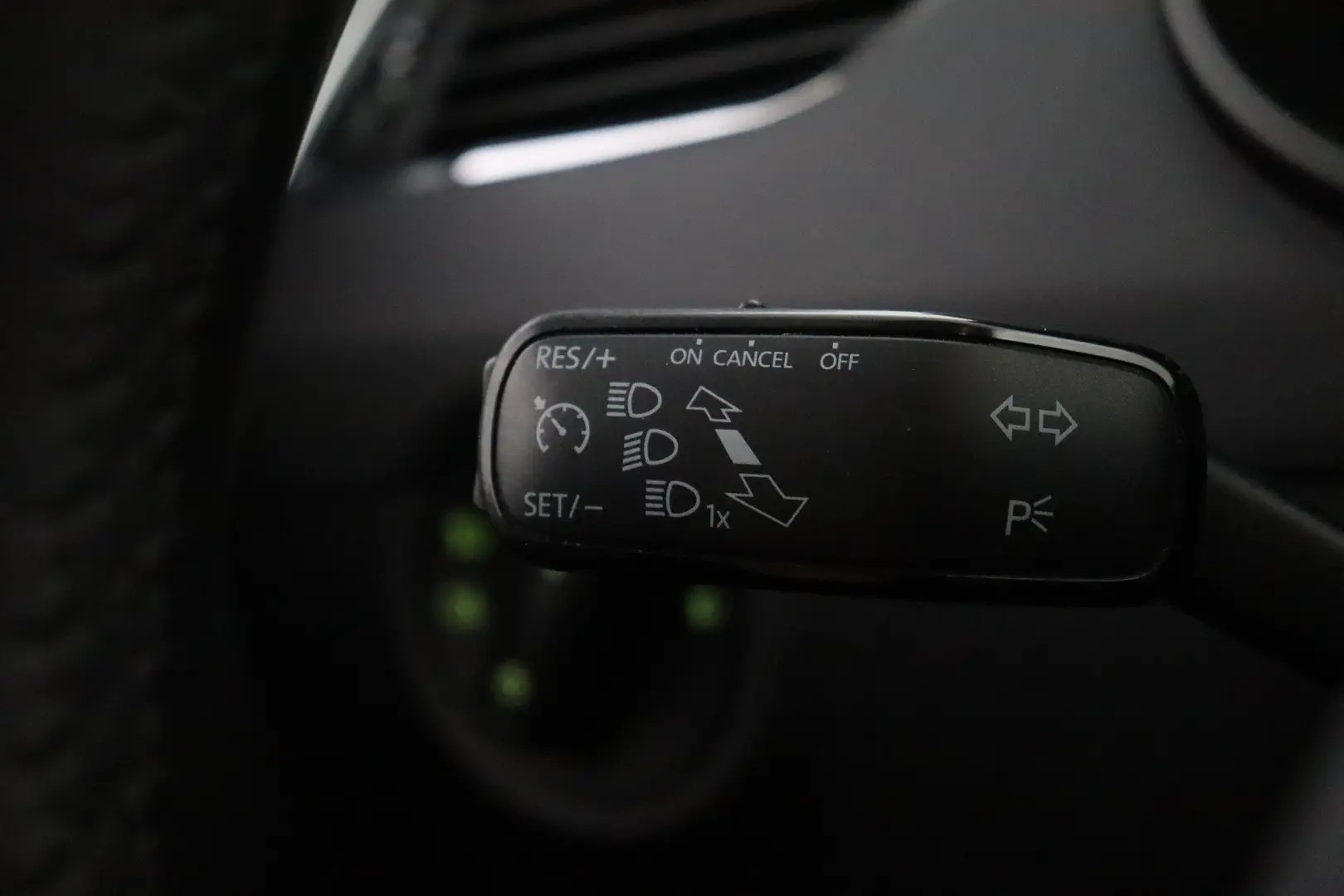 Car Image - 6576wZ1kye2zINsjOvgQw0