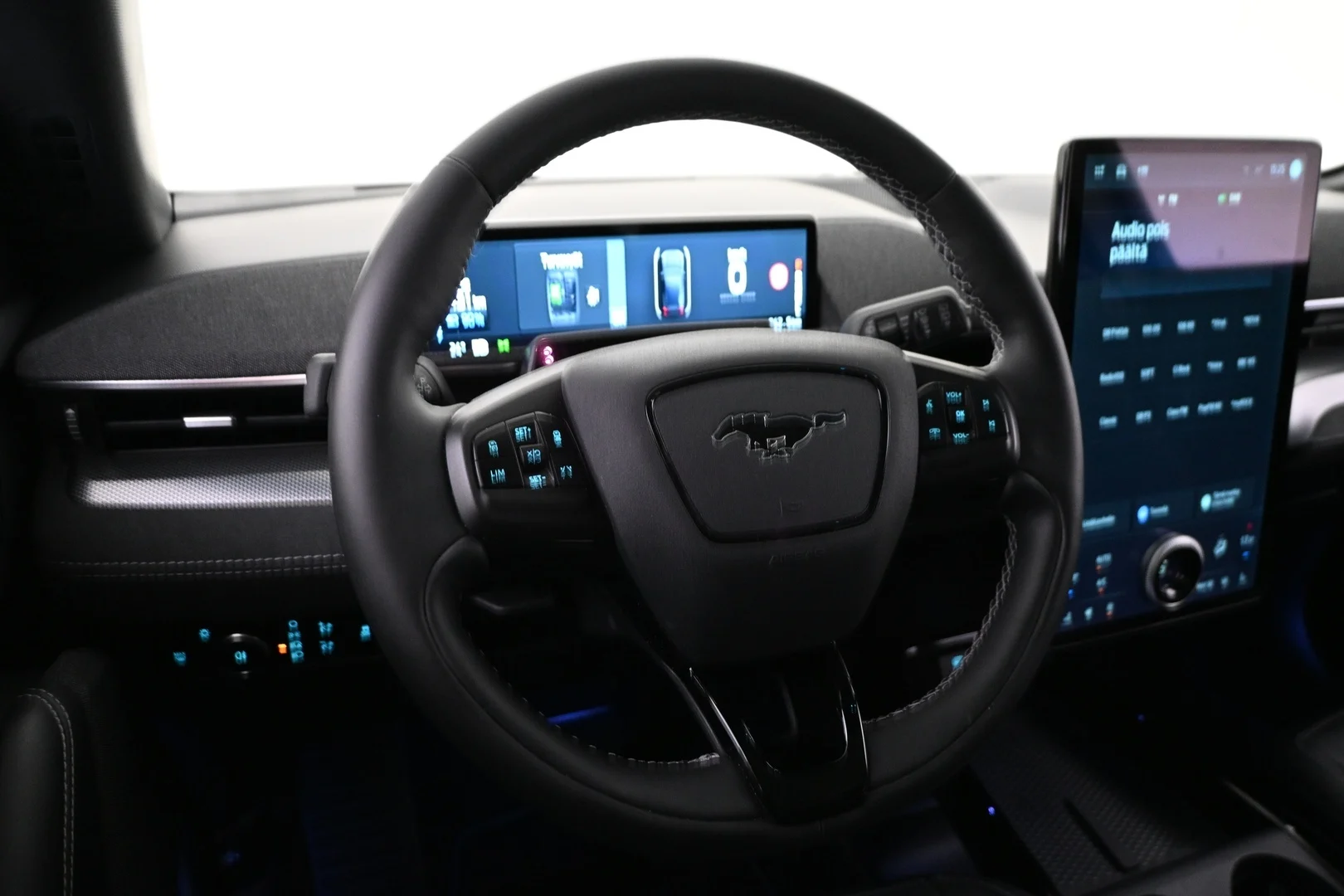 Car Image - IzFF5gcAW1HVXhExAle1P