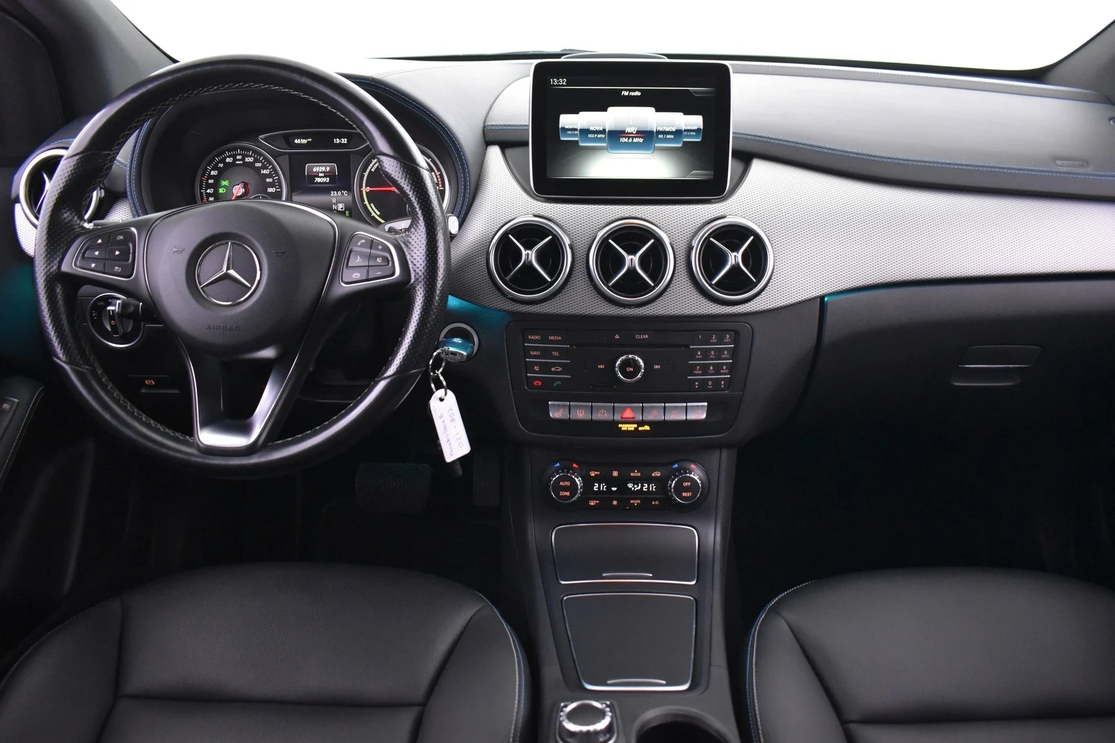 Car Image - BgVg1fZZVvSZD8fuavy1p