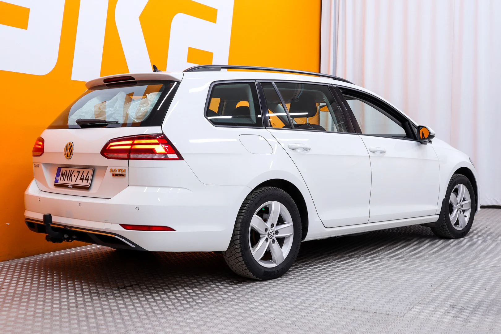 Car Image - 4Tvu7Xsk1TBDQnAc6LTXm4