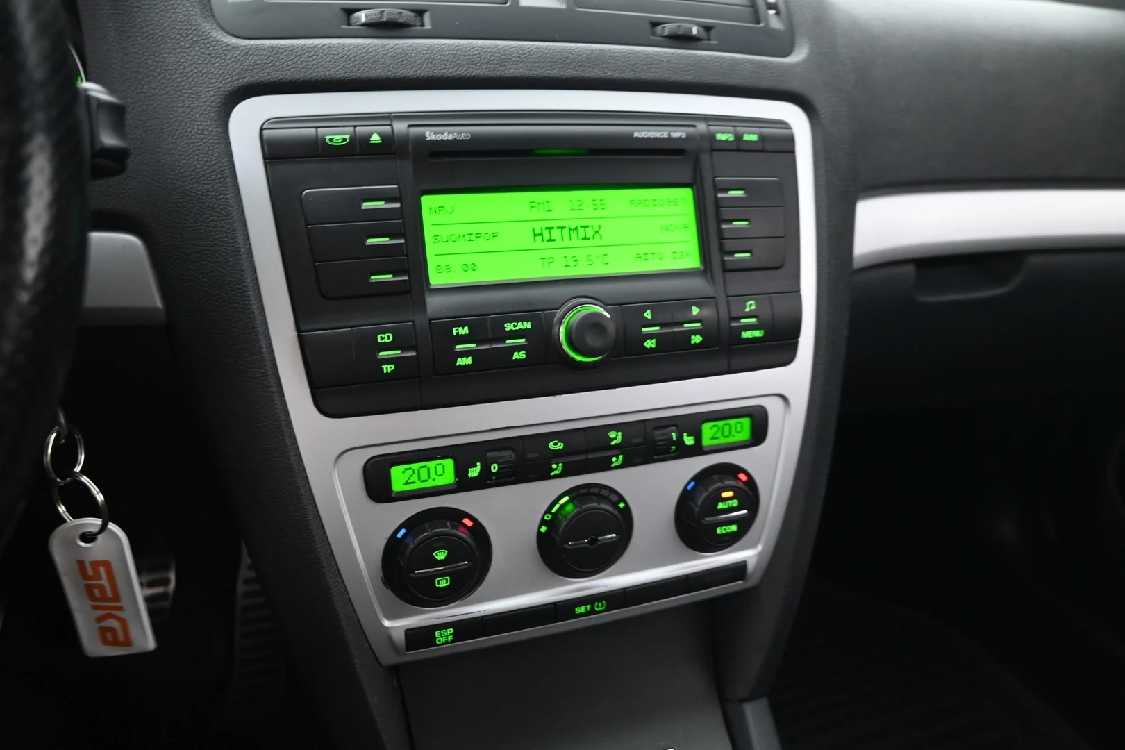 Car Image - QW5s2aY97t4lU6Miu5Vzc