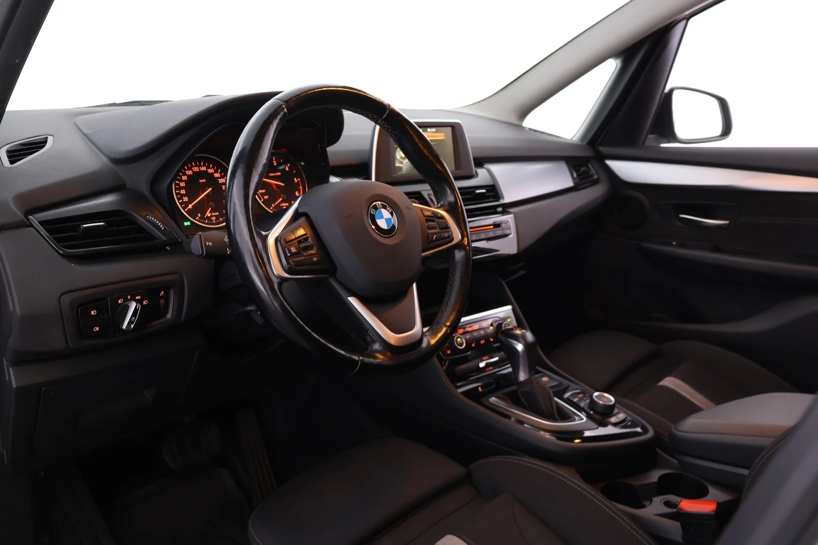 Car Image - 7iBwImM1StrZd9ZzNEe1N2