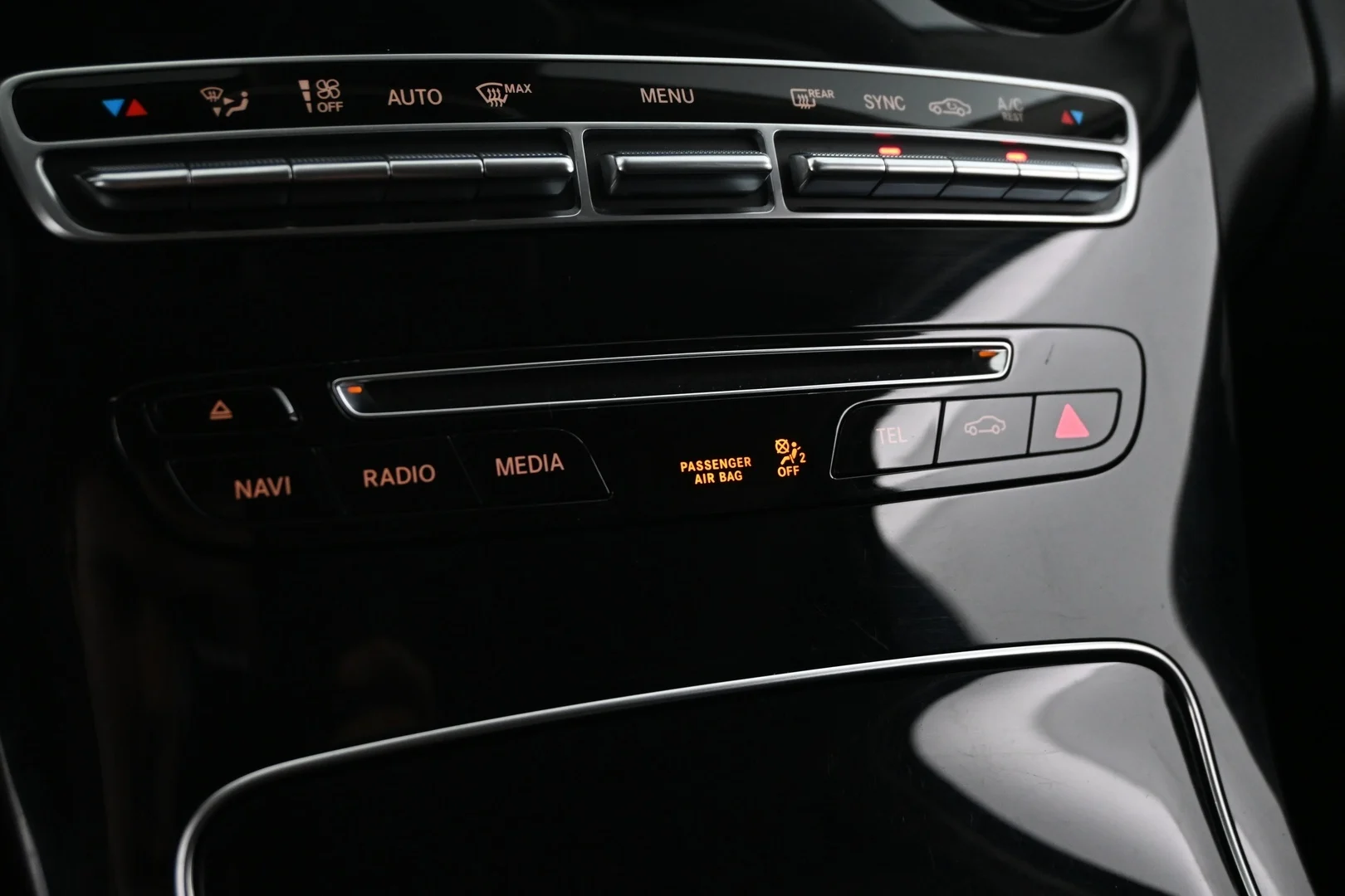 Car Image - 2RDZe9CWTRNtHMzQ1YHiVU