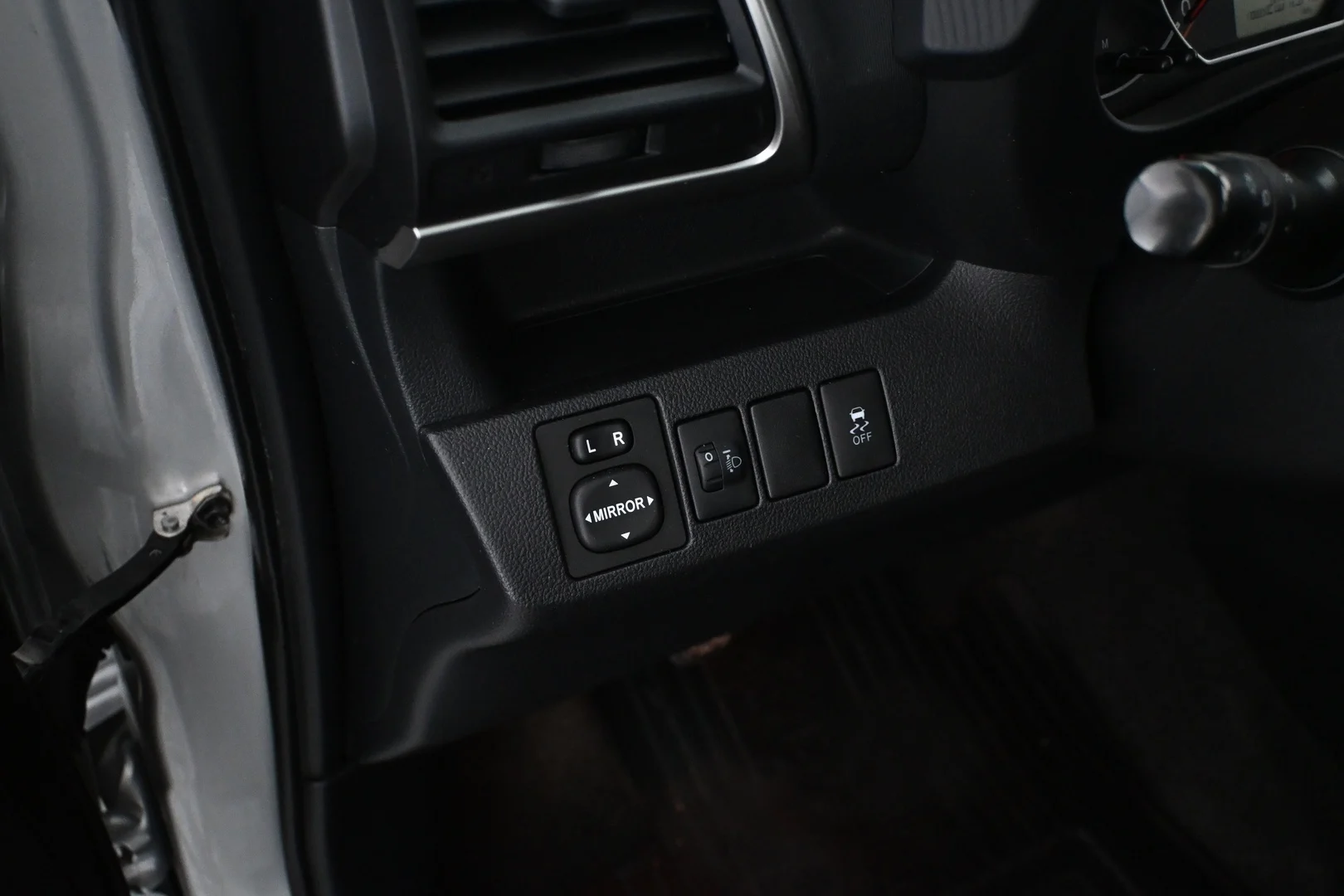 Car Image - 74bZVoHiOFJuo9sM7cgKbL