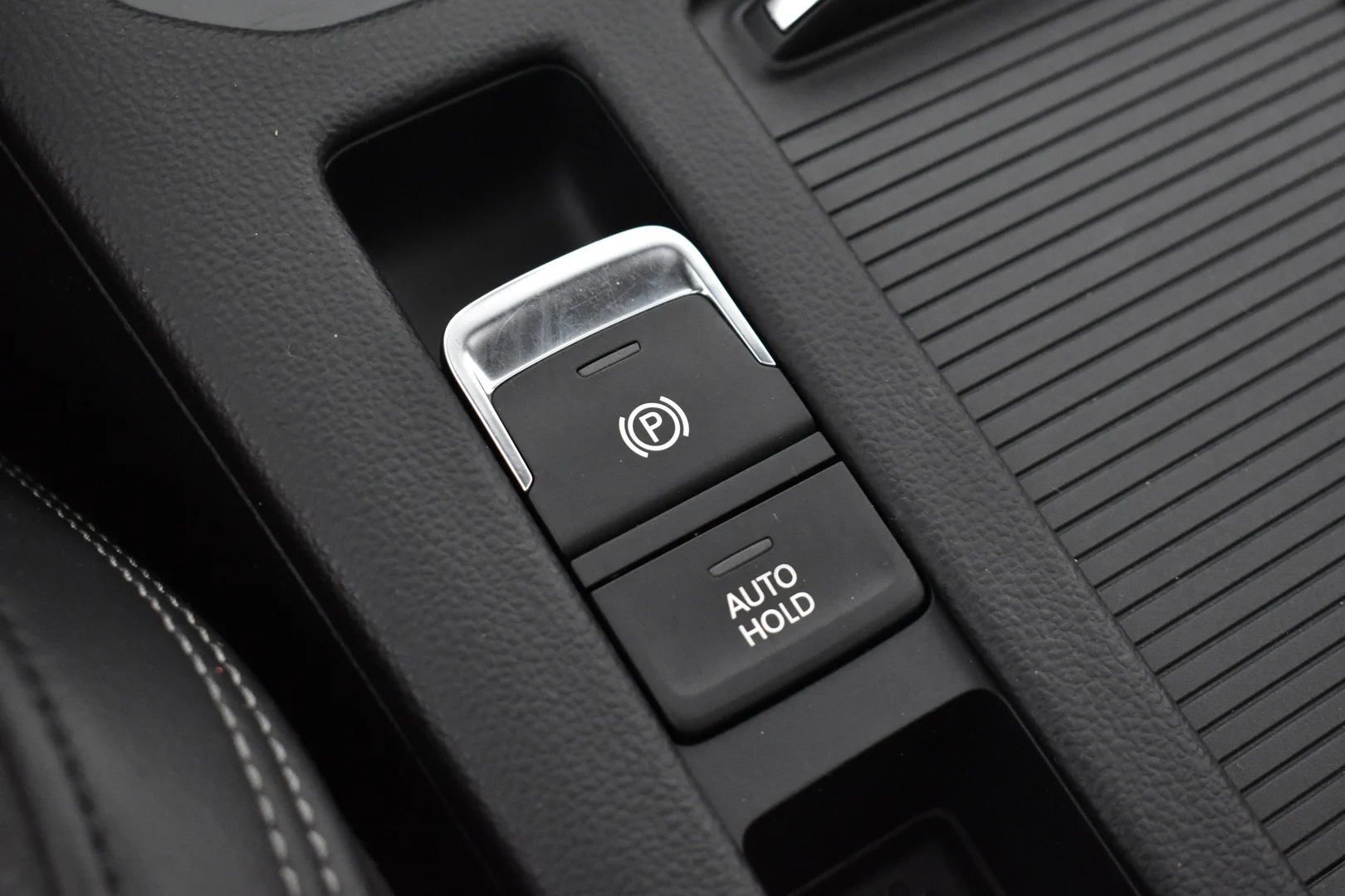 Car Image - 369VRJdeJZAlkSJy7P0O4N