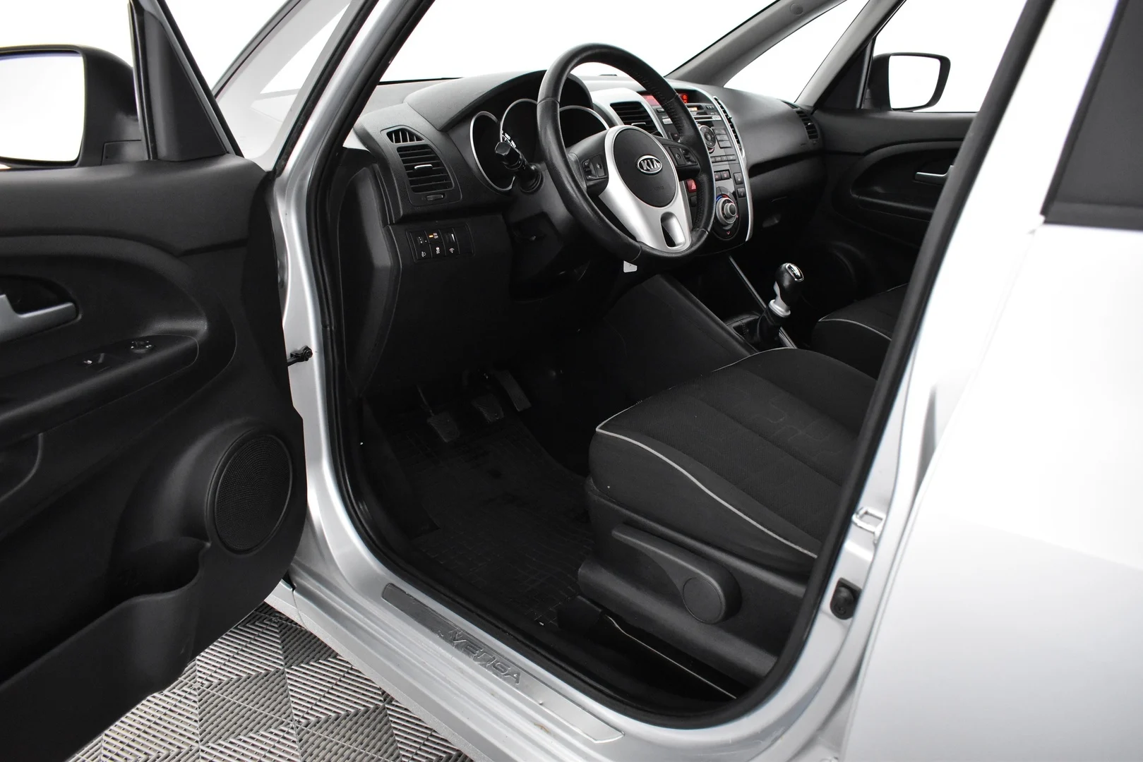 Car Image - 1HE9O2iQMZK1yWbxWjgE4X