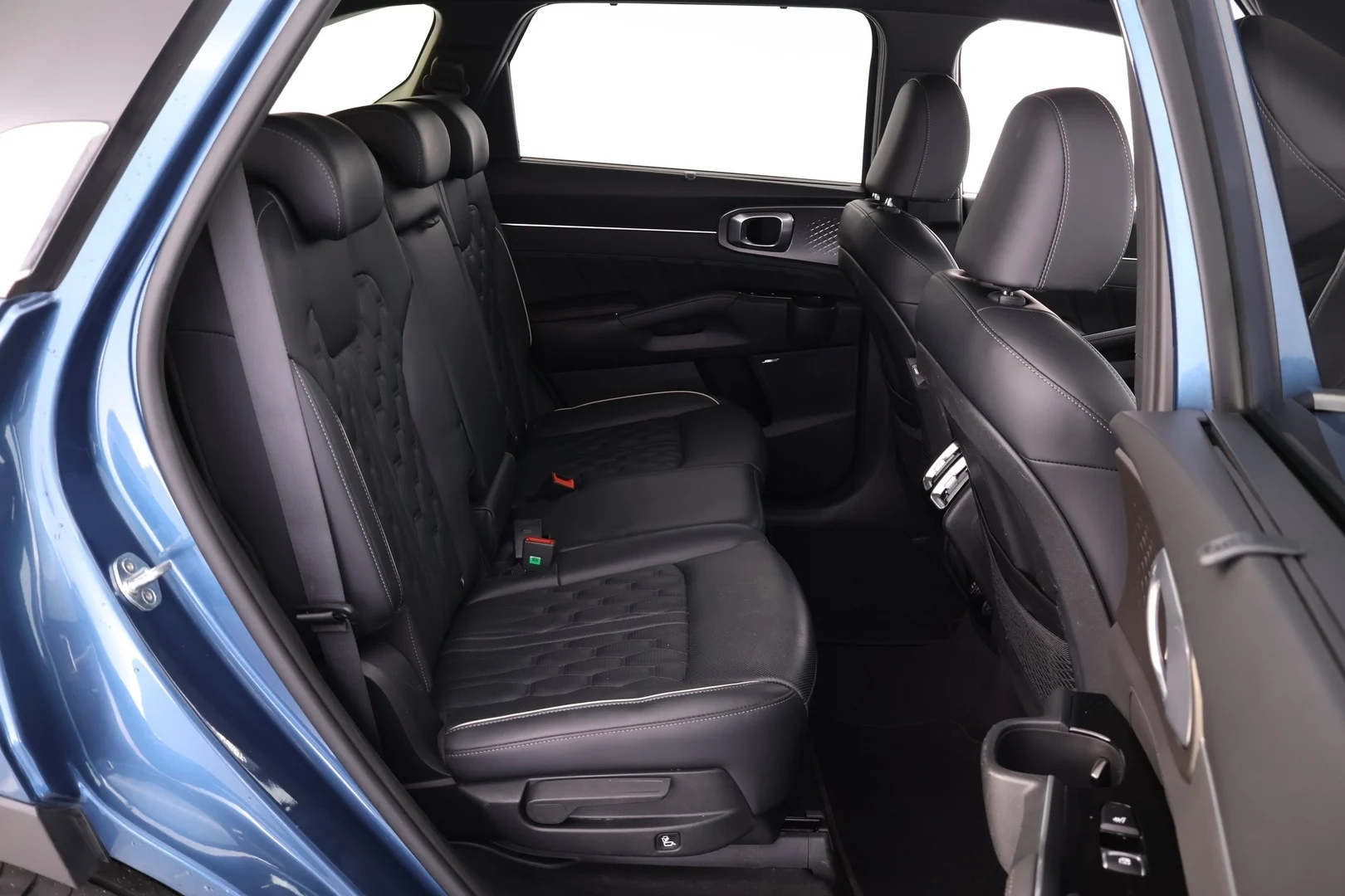 Car Image - 1A9ylQQb1DFi6UddE2rNRq