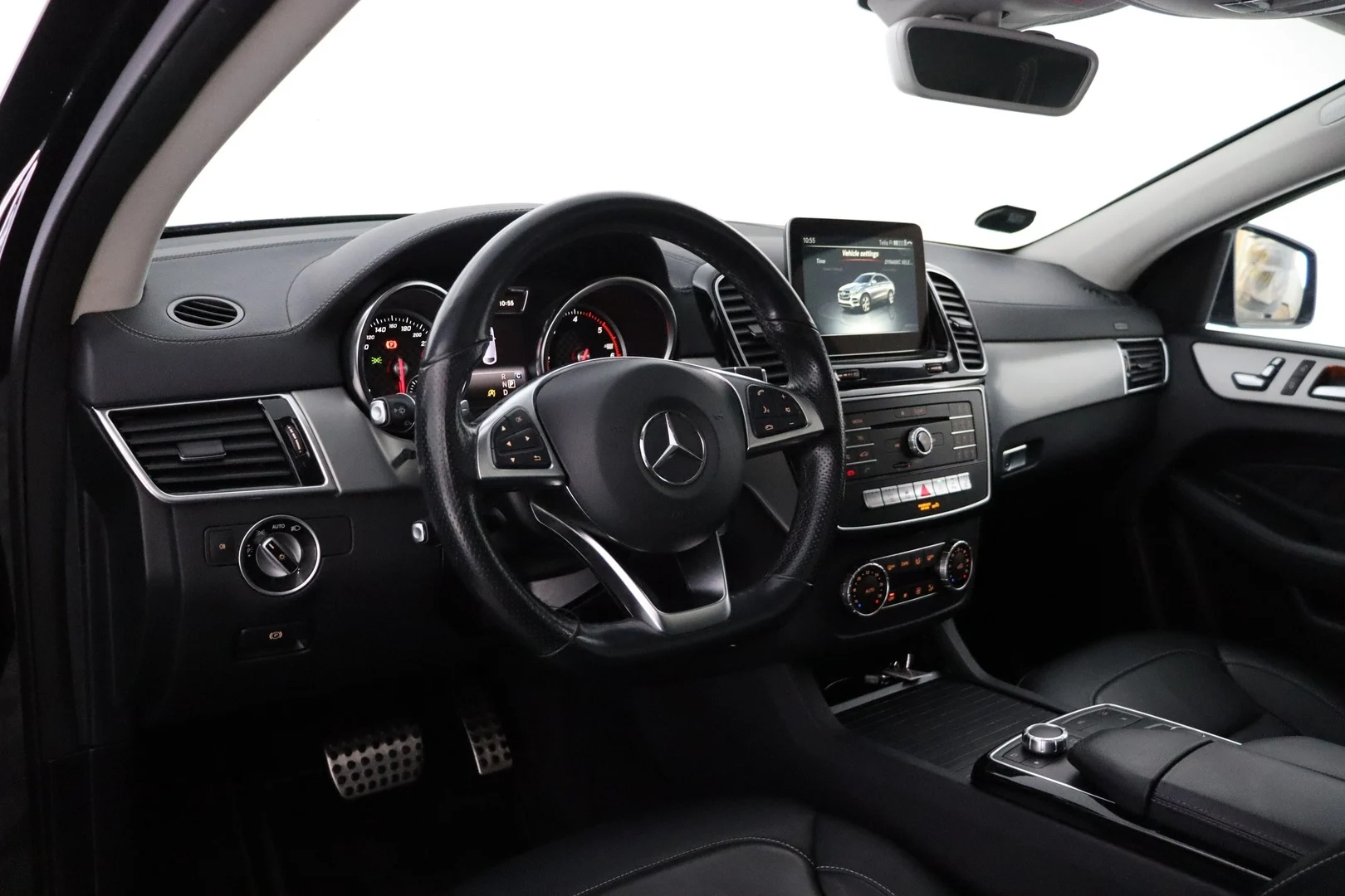 Car Image - 7J7RxJ7OjLLZJ6UFauJK1y