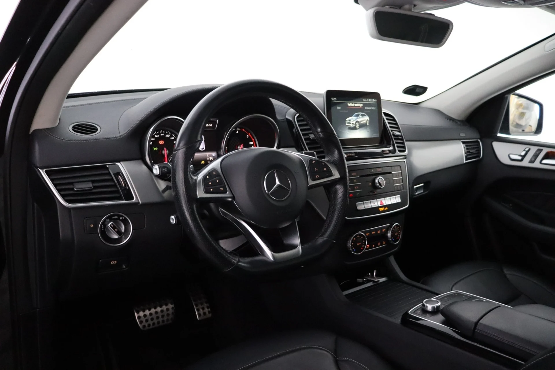 Car Image - 7J7RxJ7OjLLZJ6UFauJK1y