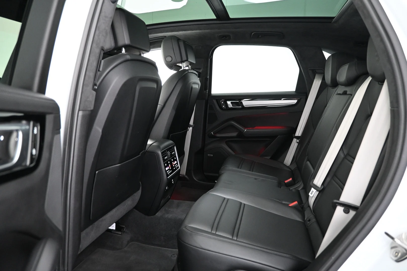 Car Image - 6c5QVODK71eTtS3vzHGVaW