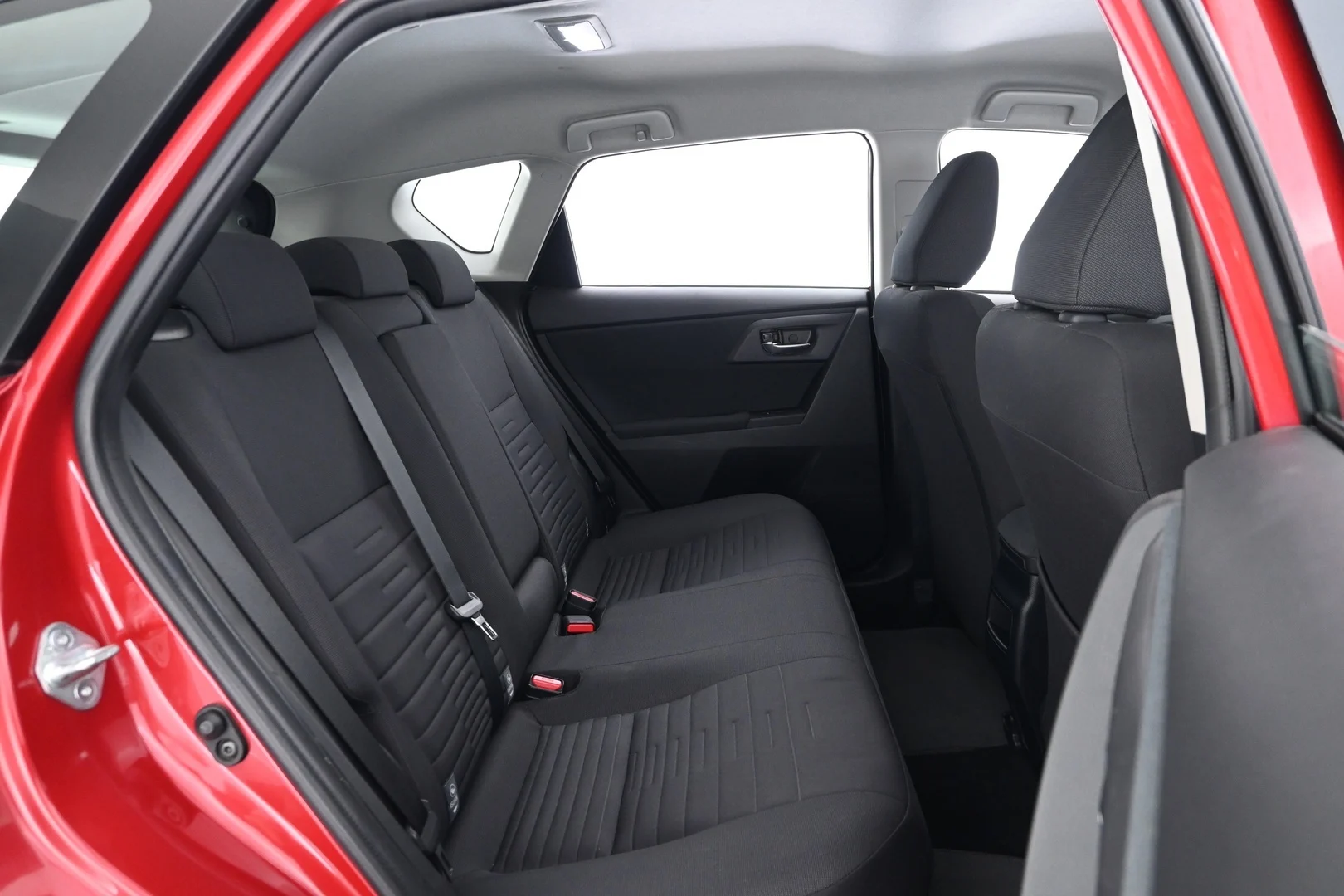 Car Image - 2HN0zktt3mX3ZyisvaiYuA