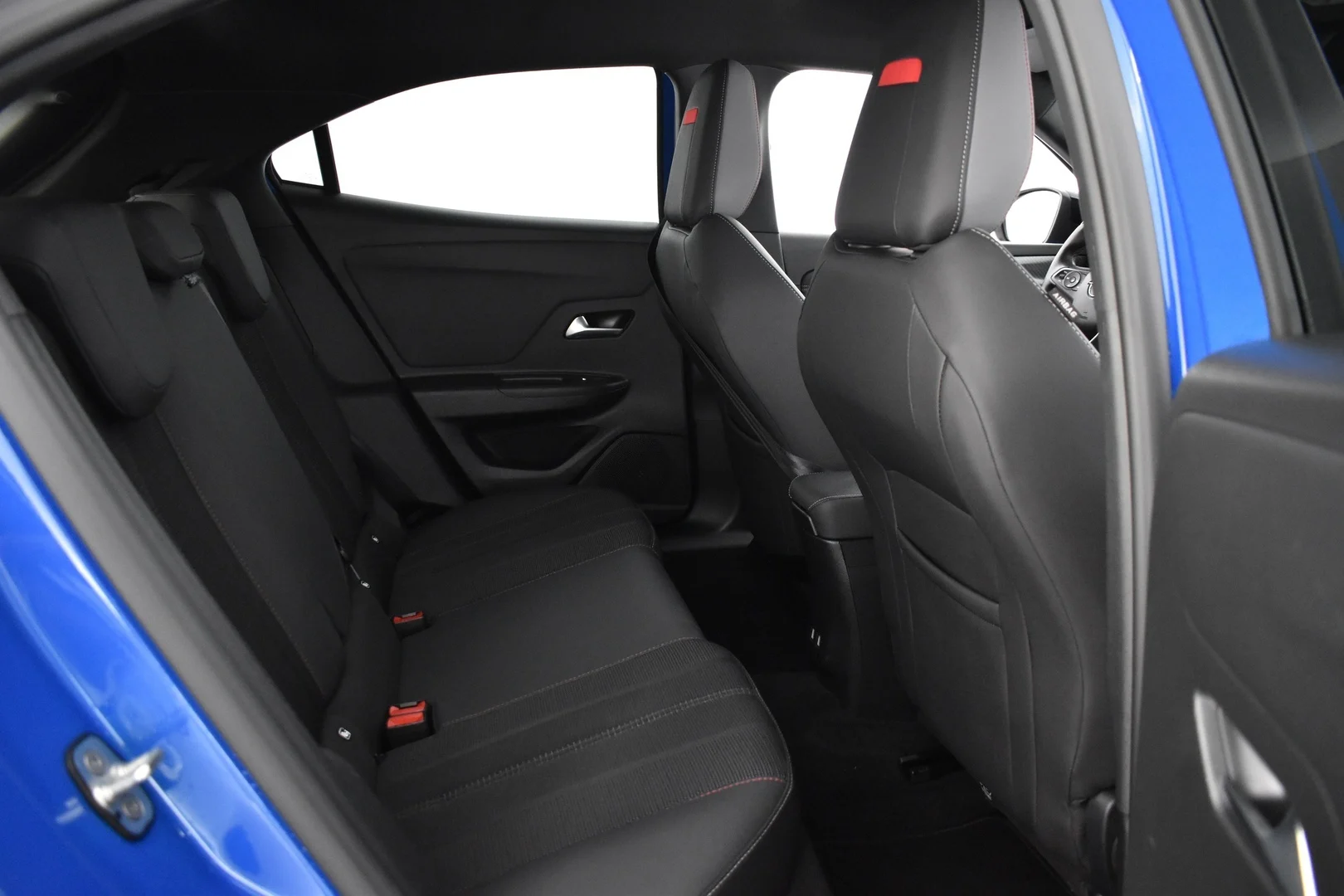 Car Image - 7vgLuoUfPqdP2bYsSUDxRs