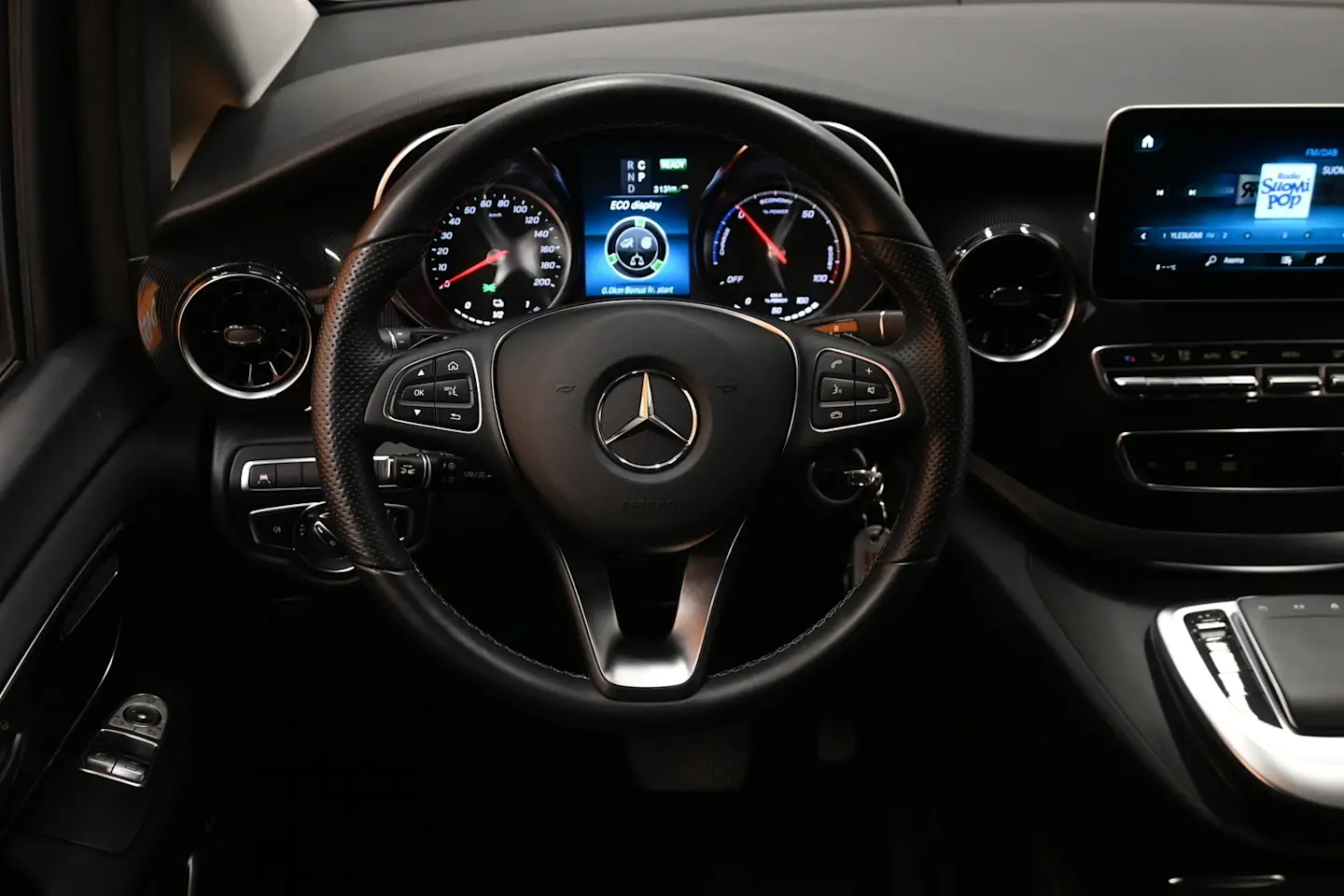 Car Image - 4AJ2YsnEz0D4Itj73zLLaO