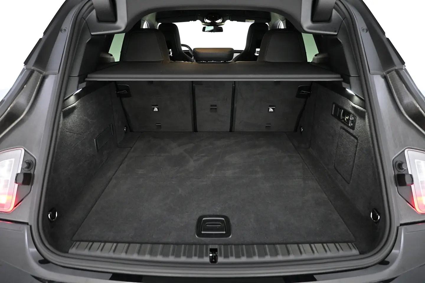 Car Image - 2cH89lQnFtk7jR5uWVAd2Q