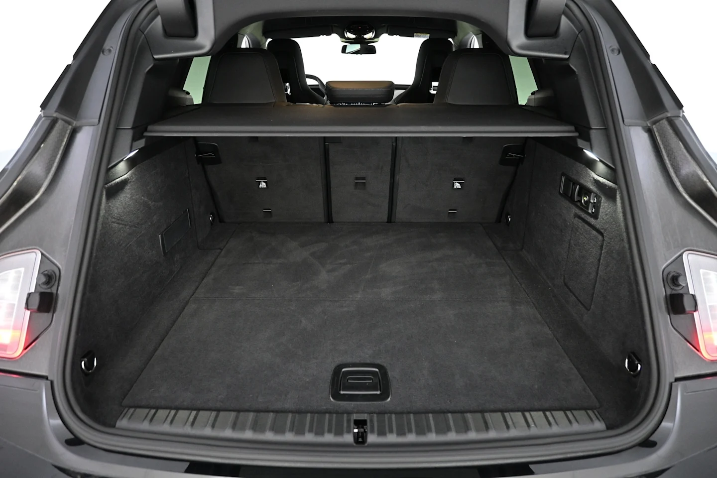 Car Image - 2cH89lQnFtk7jR5uWVAd2Q