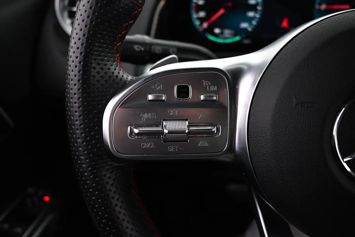 Car Image - mUAtiZxVe7UanAkErpDUX