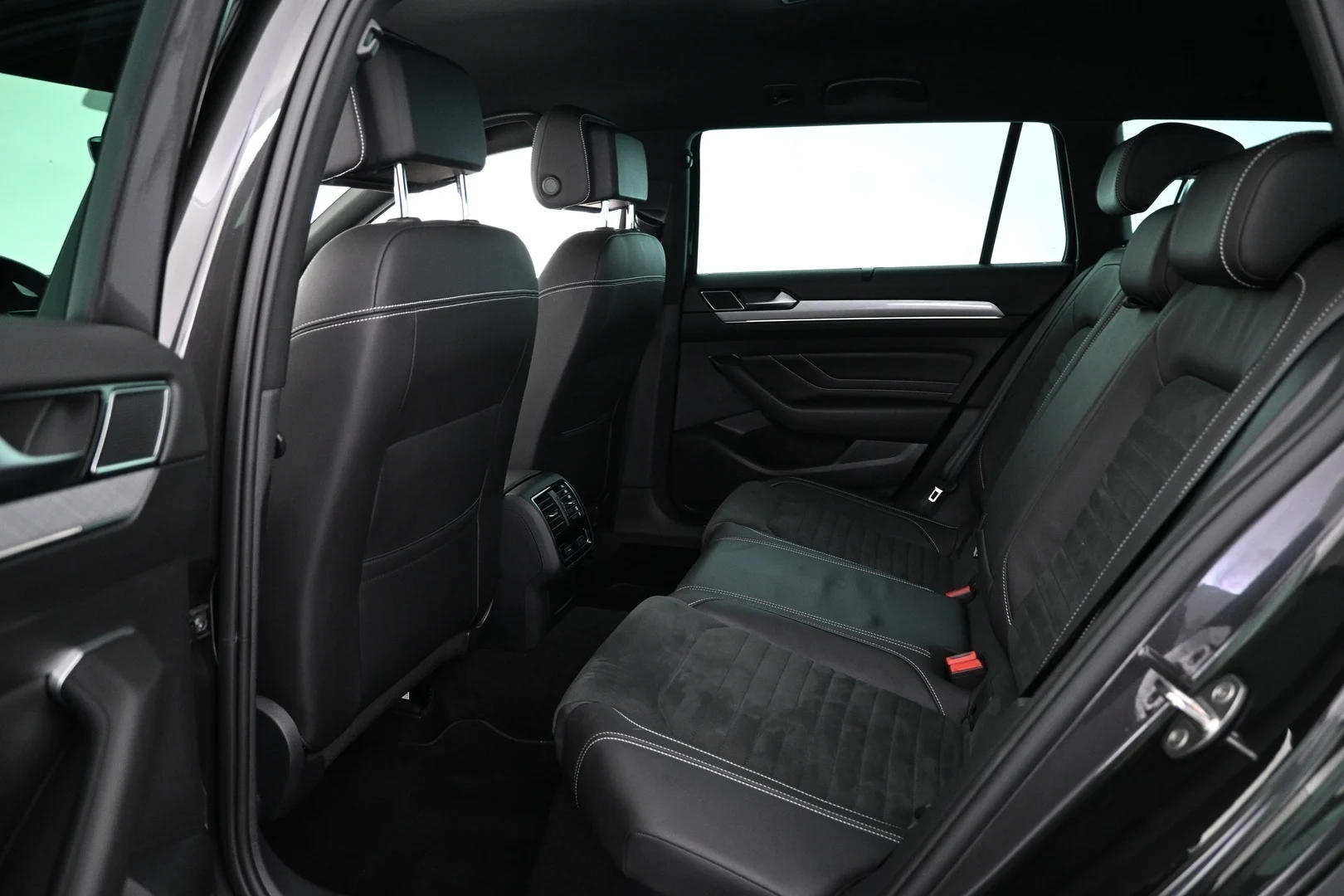 Car Image - 63Ew2Qqbgda5EmVkZV22ju