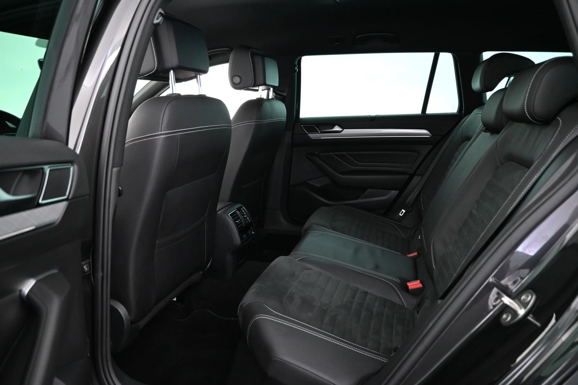 Car Image - 63Ew2Qqbgda5EmVkZV22ju