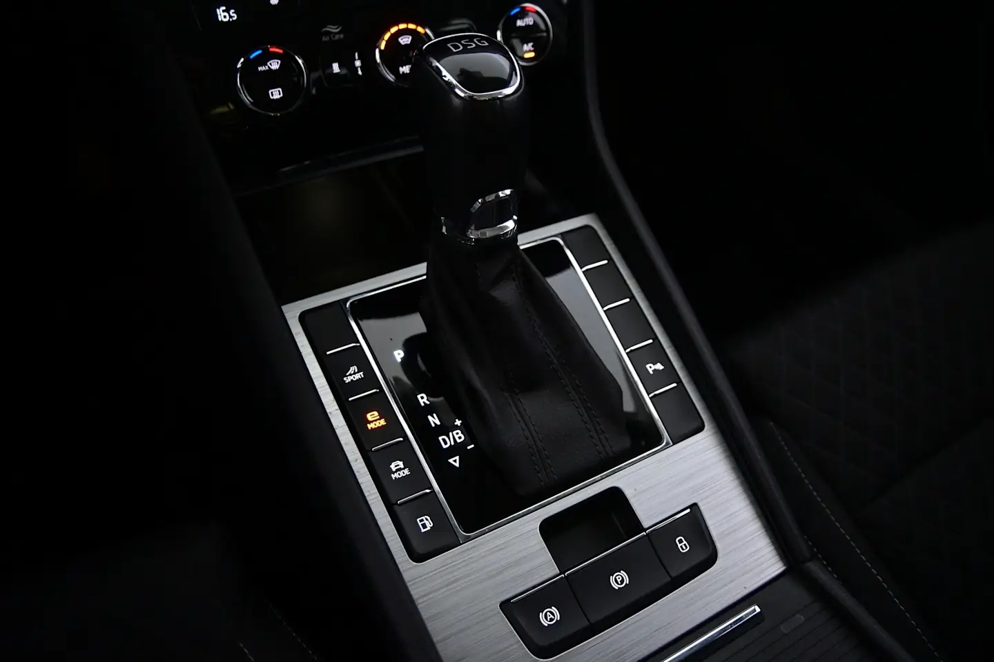 Car Image - 6uTsO0BUR00TU4WR8BXMeA
