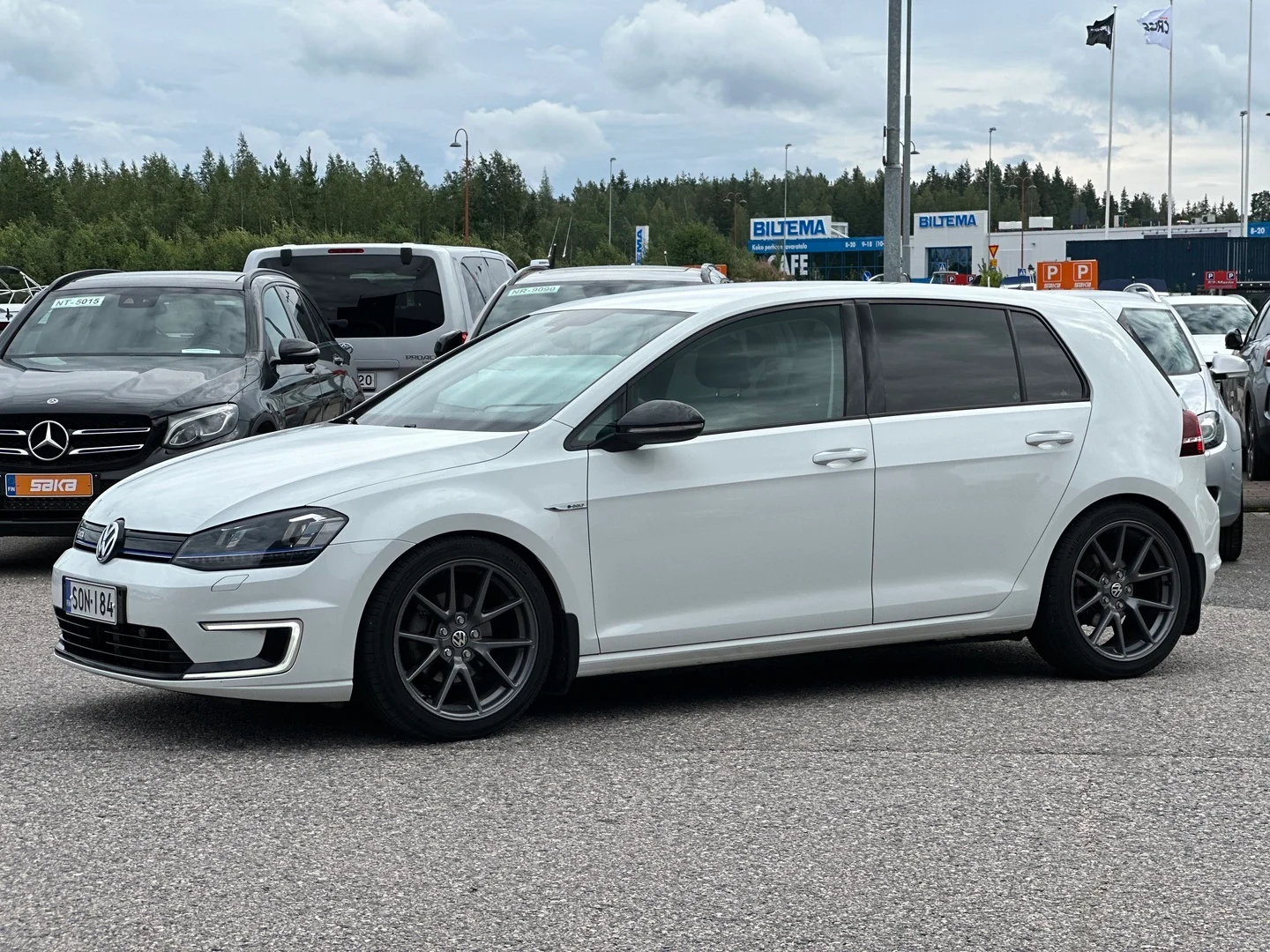 Car Image - 2M3zfHE7wYvF5N6MODm9Qe