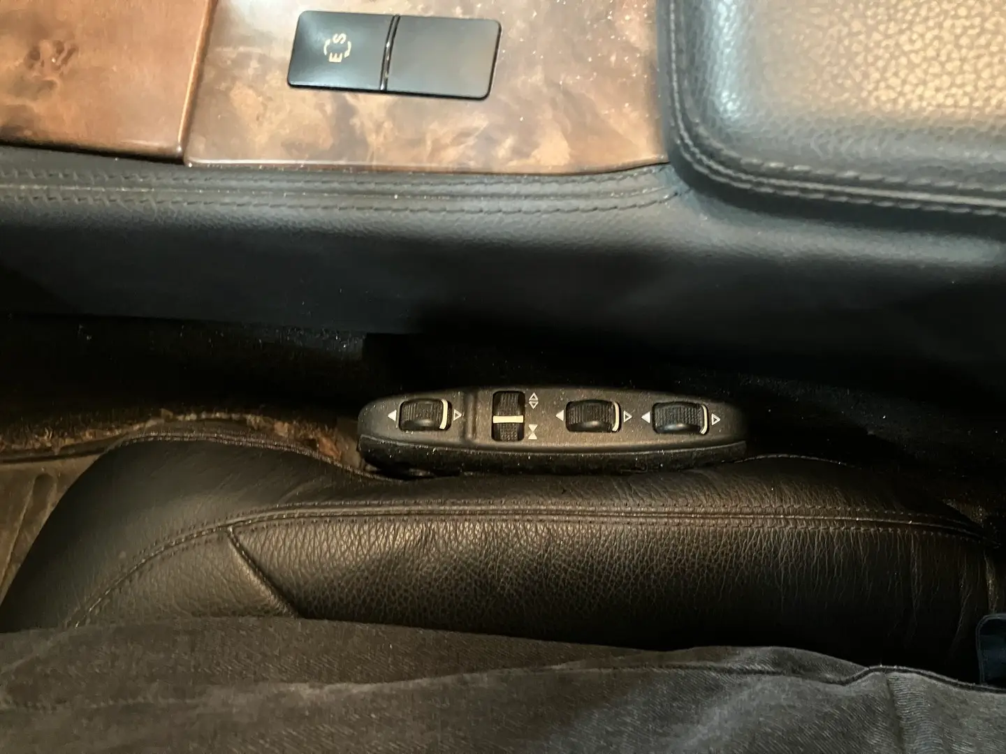 Car Image - IJgOBqvc8hUWnVxC2oeAj