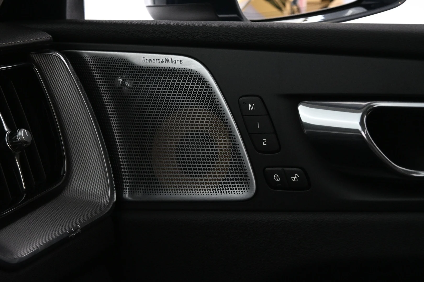 Car Image - 49EhF0f5gg22xxBRqOzEHq