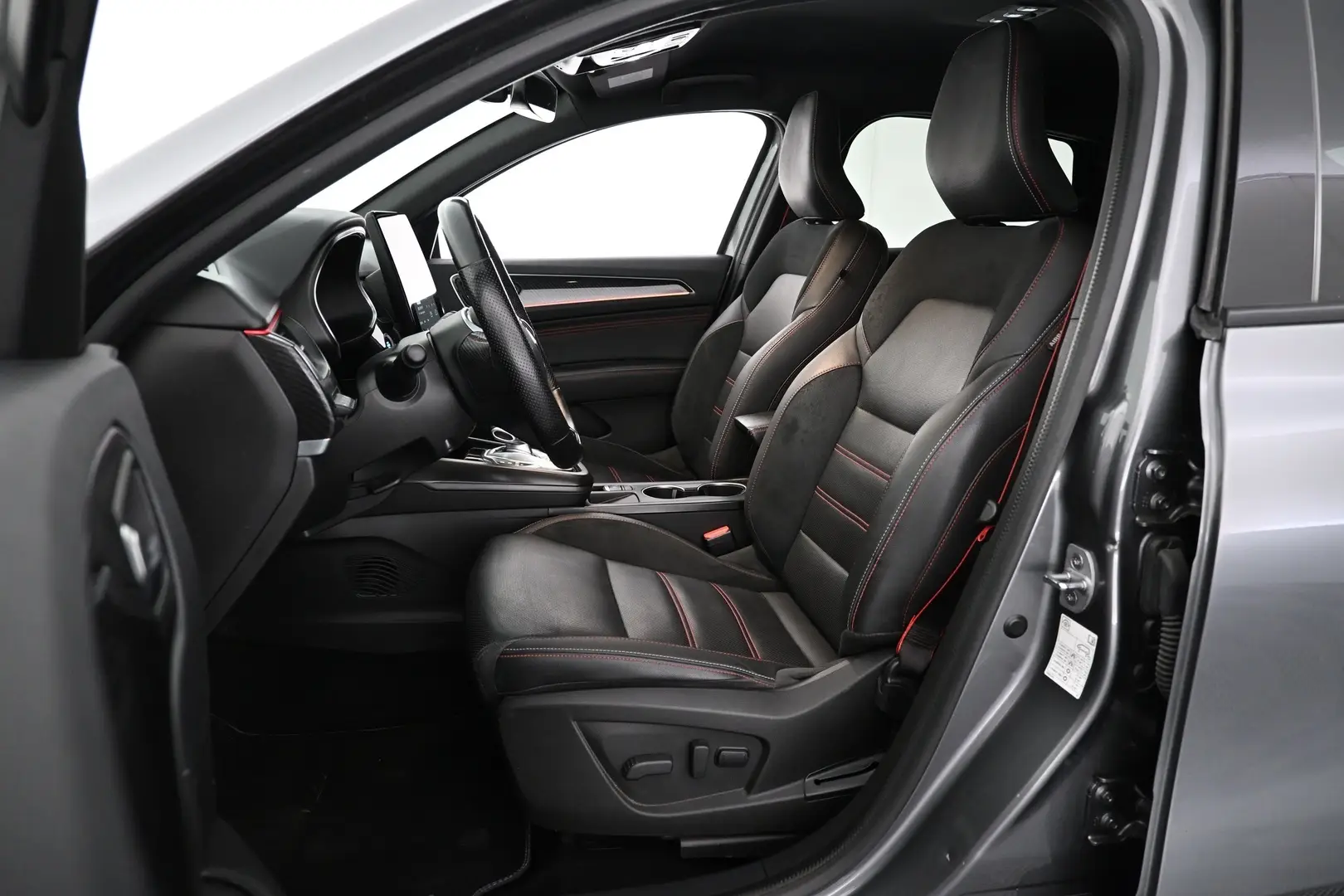 Car Image - 5NQ5oqYTrISs5LLIft1oOW