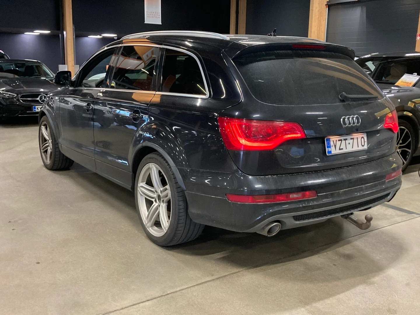Car Image - 6ICRkpKejxJiHruvsa5ULE