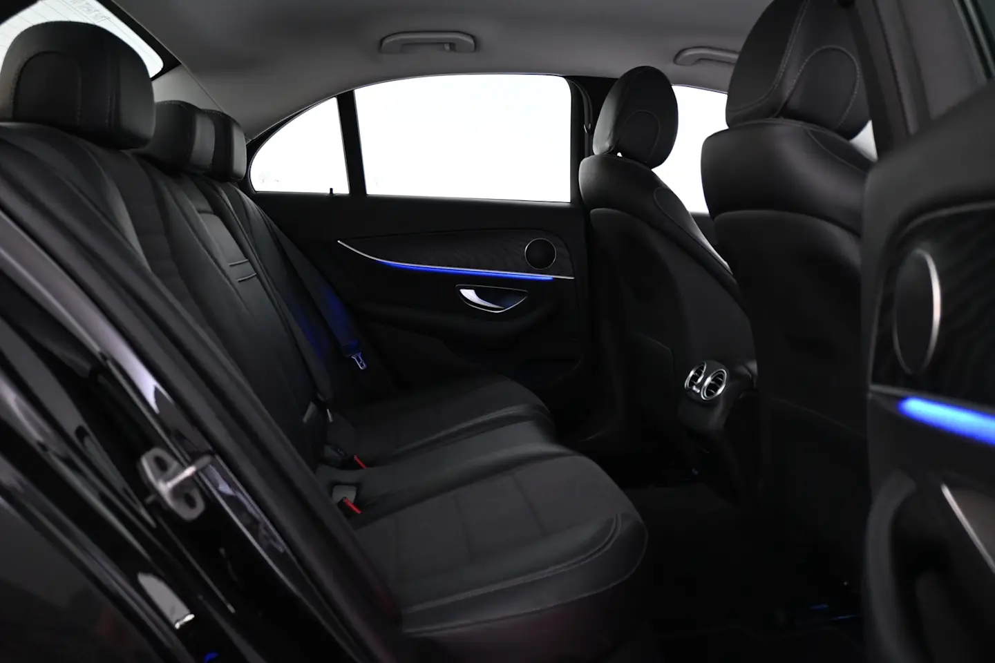 Car Image - 6asnCL8Ot4Kef6ZNPkv4Ke