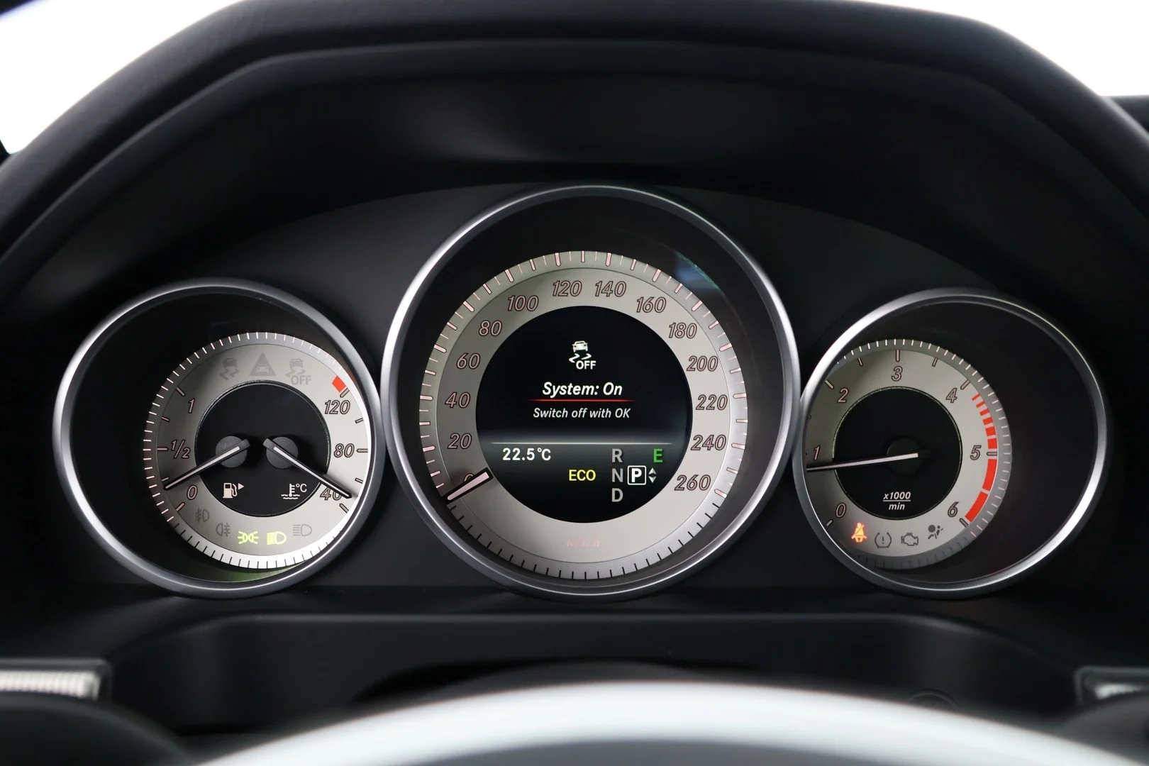 Car Image - 41RYYSKXCSyYAAV9ew97XX