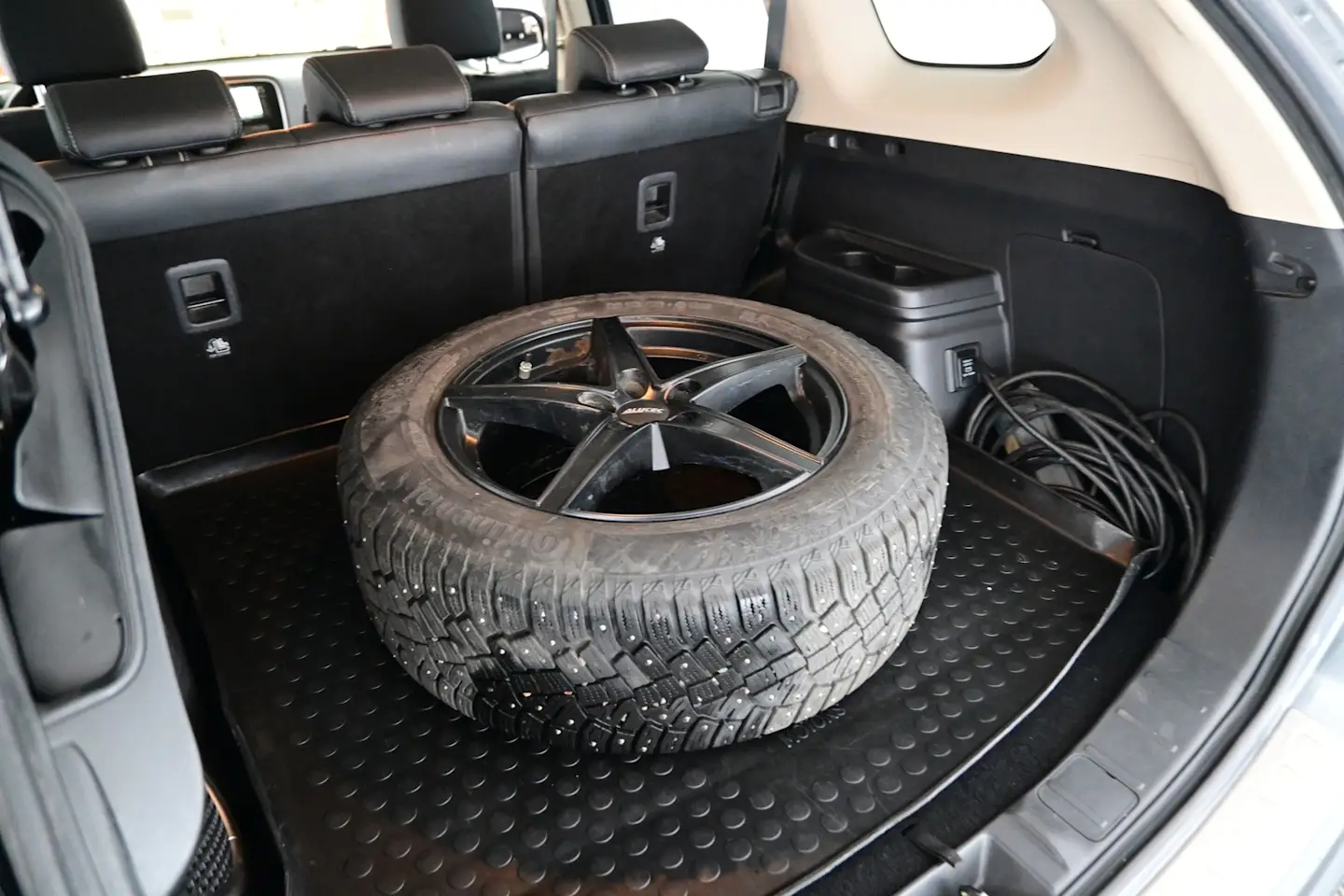 Car Image - 4ldT6d2OtAU2sKyn5iXqvn
