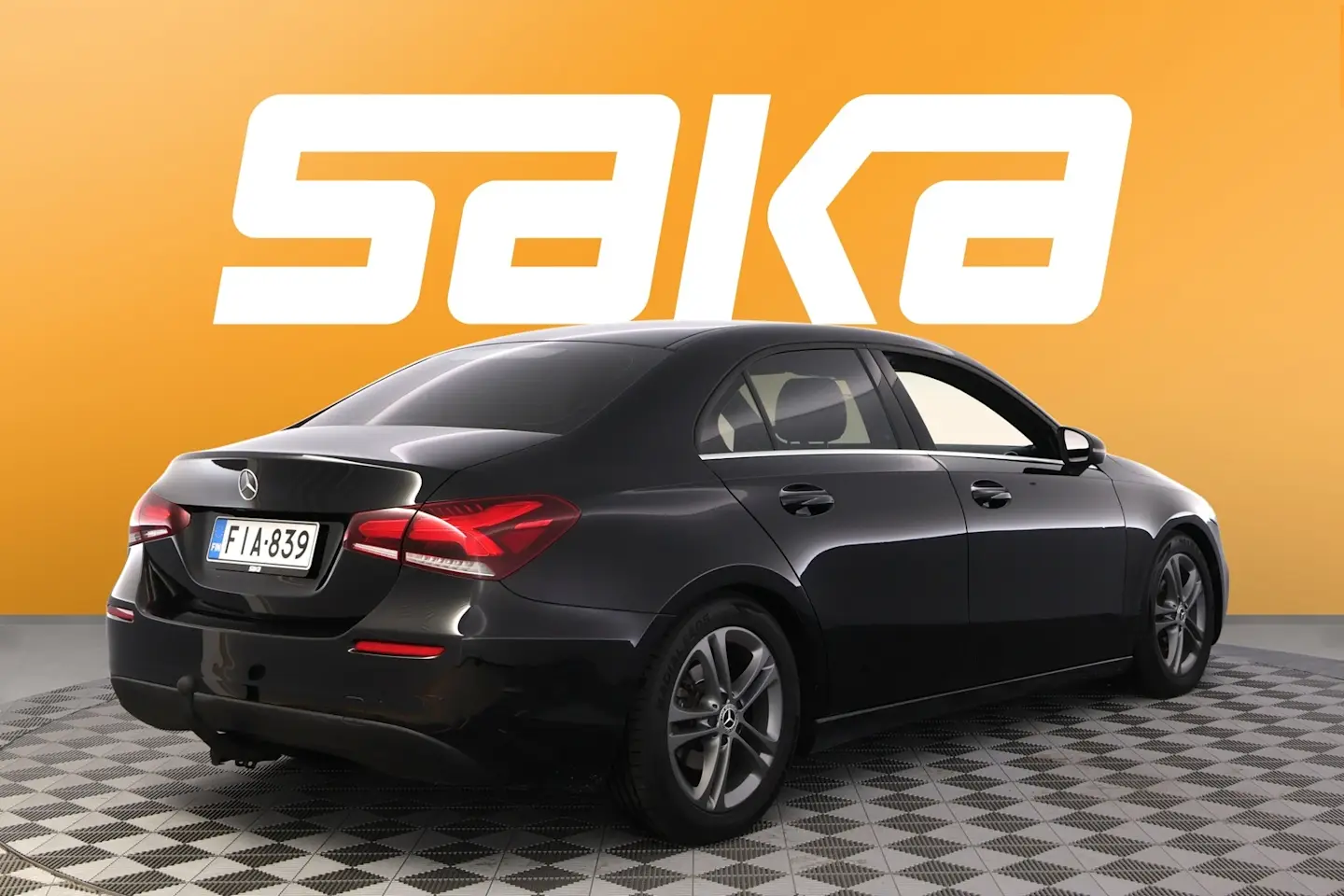 Car Image - 7F25BBbMBP6ziqZHOugbmD