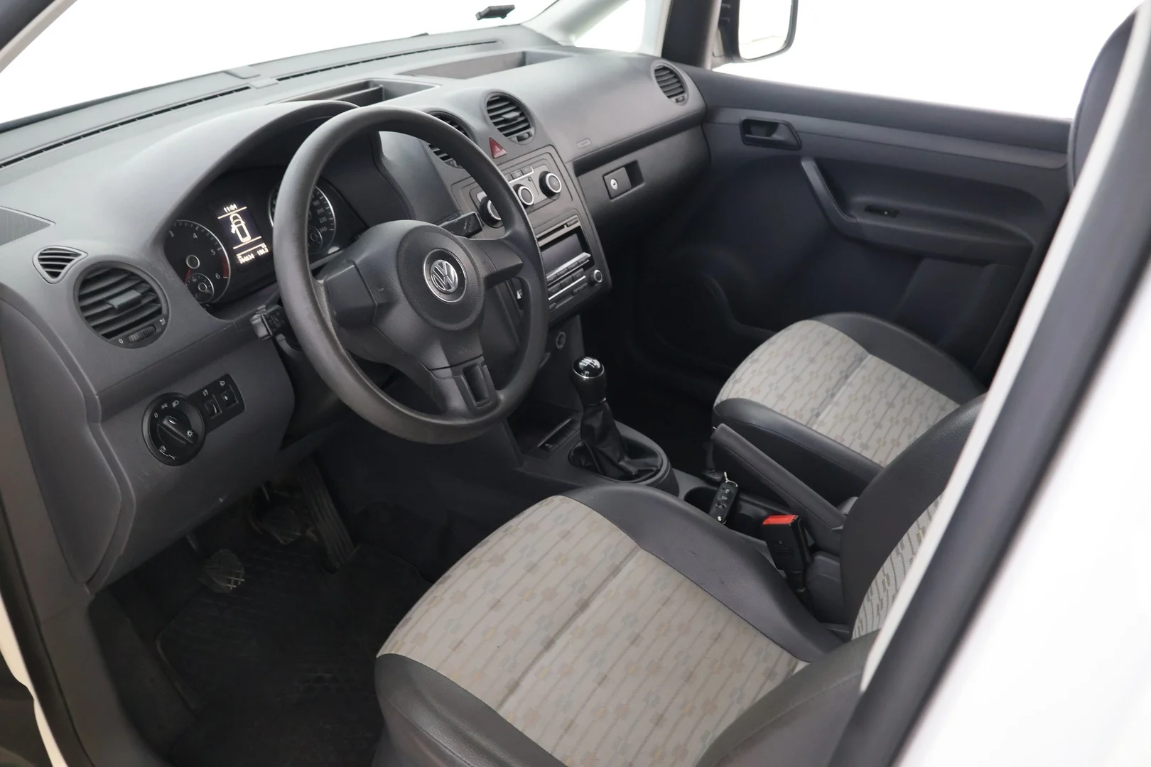 Car Image - 6HHNqcEFU0ZE8crOommRCv