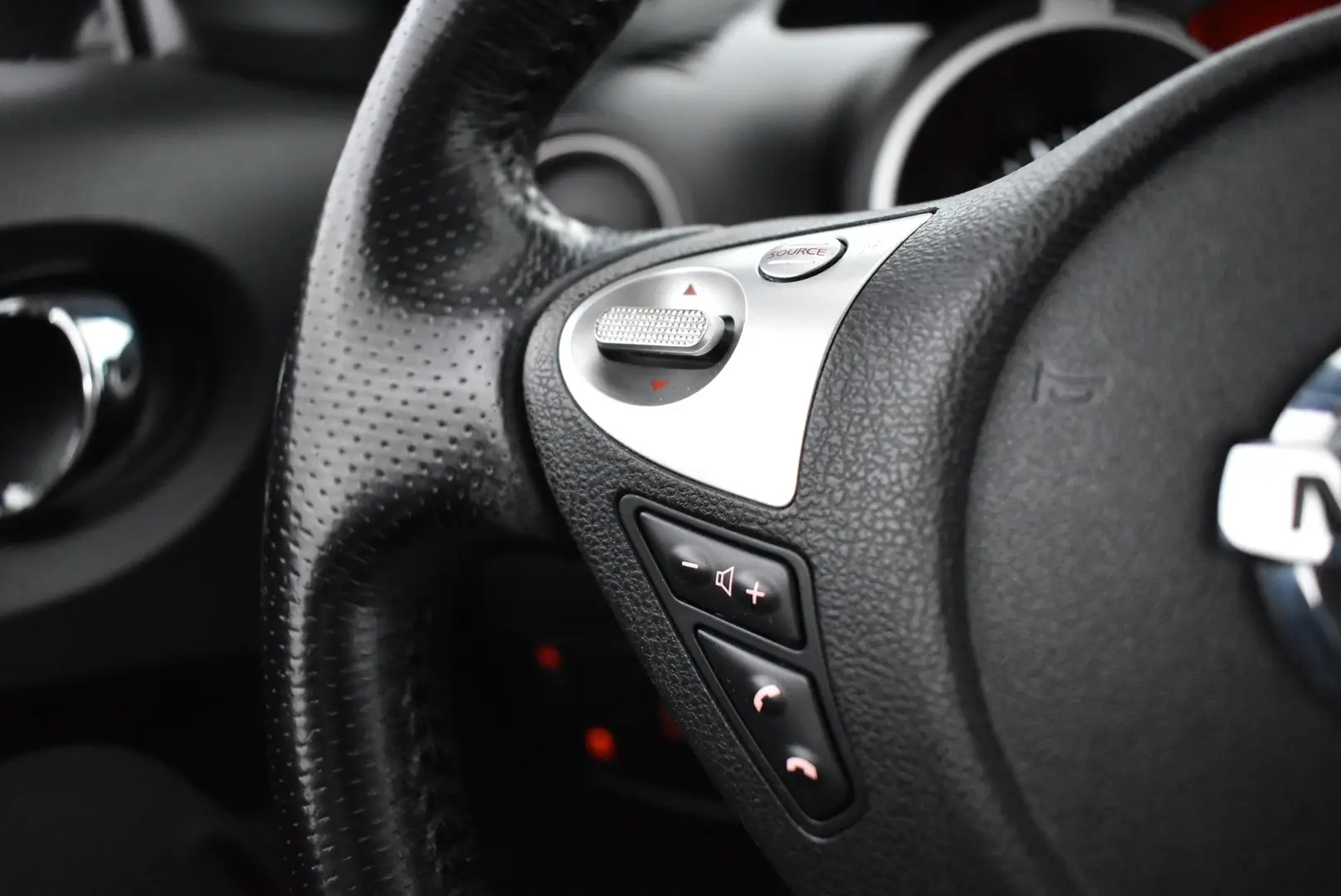 Car Image - 1NB5tT5LE3w6Bx8Eumqs1T