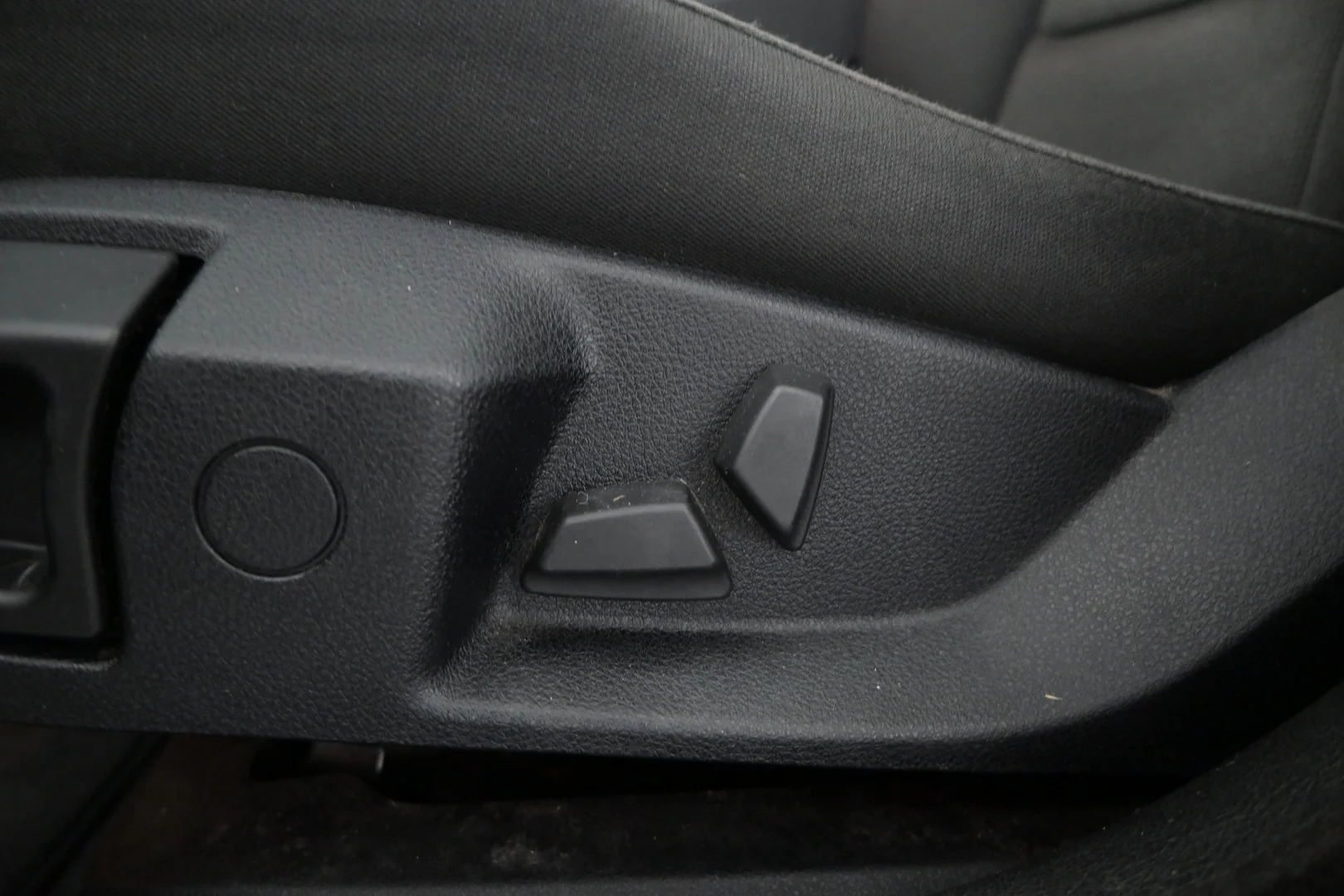 Car Image - 5m7h64mworLUtoMuoSxaGp