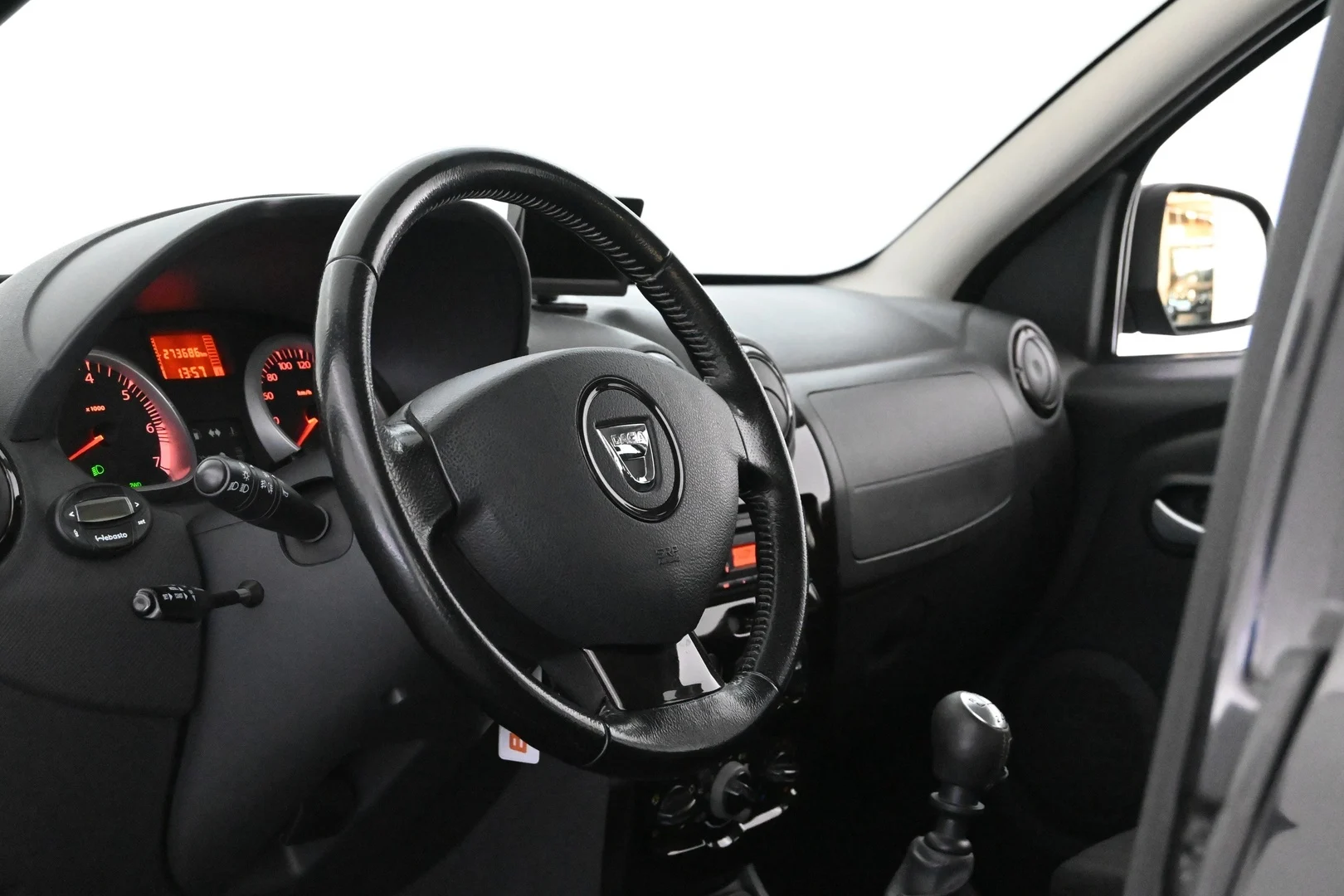 Car Image - FH0xSYGWIhjmWGdmv5fL2