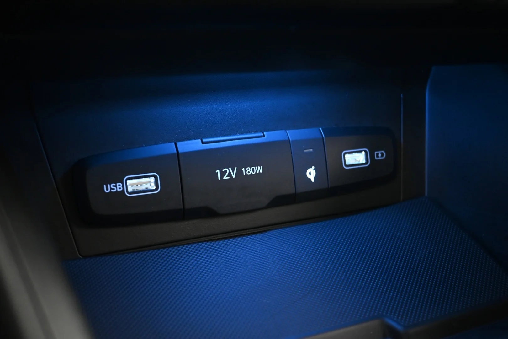 Car Image - 6vVsIx1caiz5VLXZdNOECi