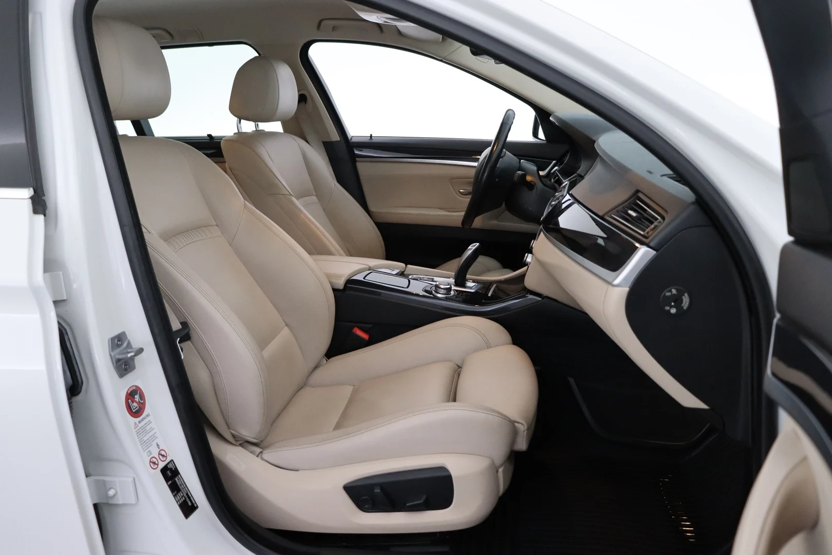 Car Image - 28uMtyV2FQ9cKmmyrpkDWP