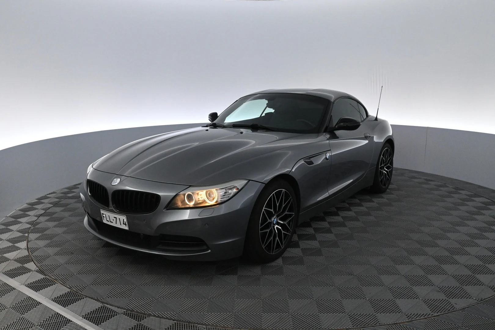 Car Image - 5lUQUebmsQRbbZnZo0zXfK