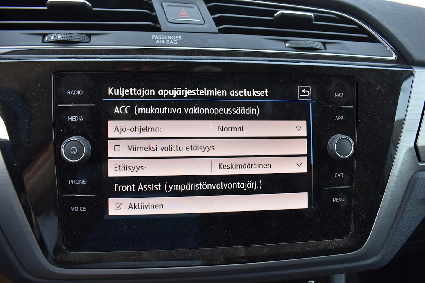 Car Image - 23r4znUKeXNlqkMWLsfAhJ