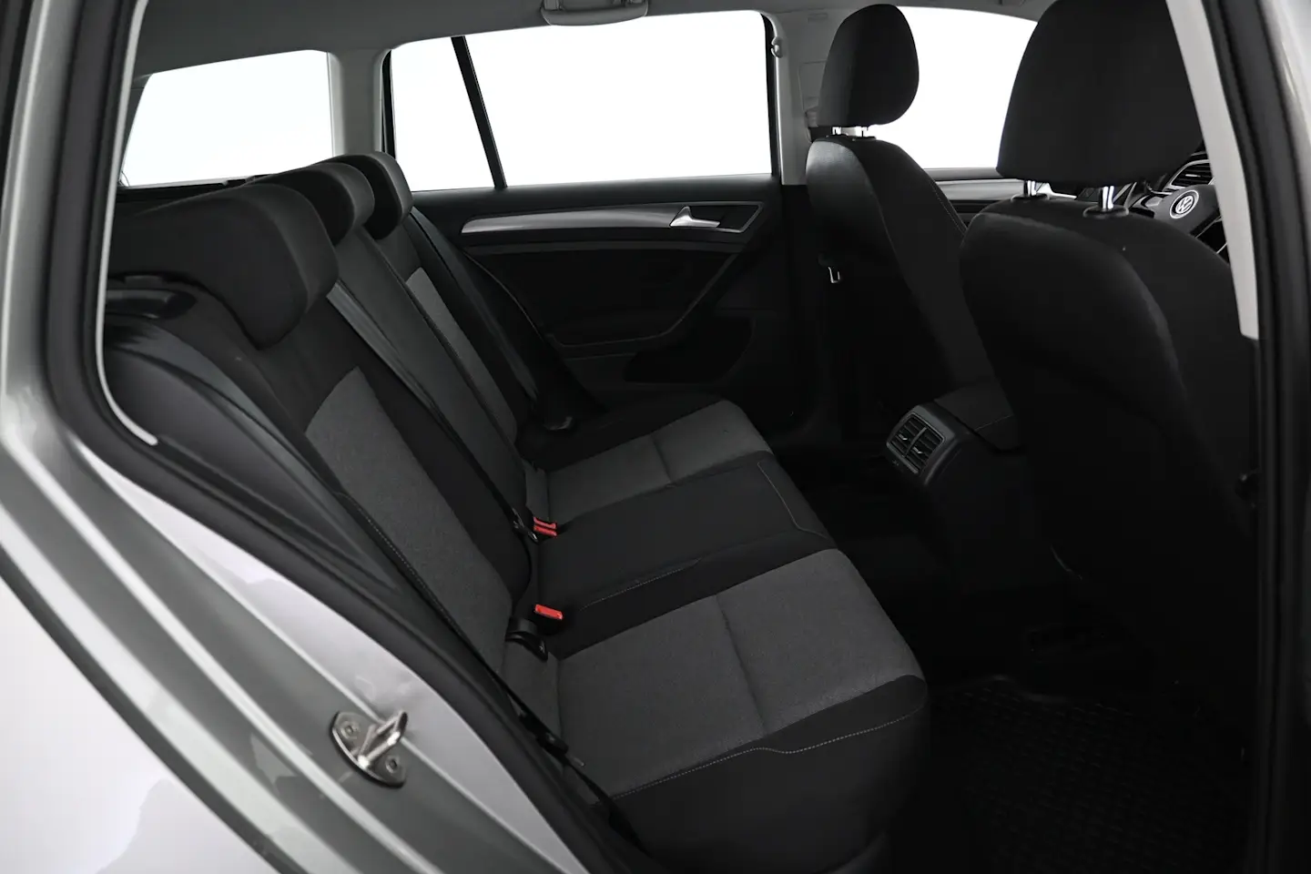 Car Image - 2yxUhVxltFYYS4N3SUoCmF