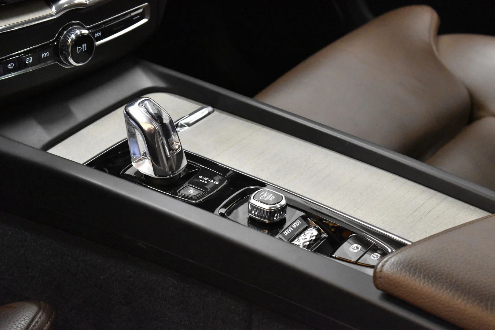 Car Image - 7plQebBNISFsQaoMpR5dNl