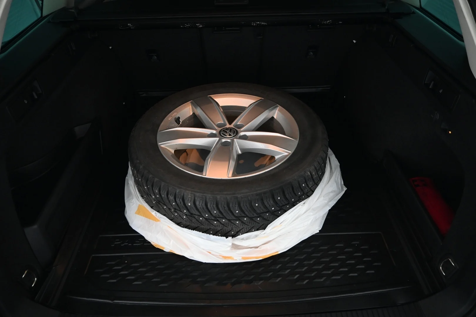 Car Image - 1o8sCdnmbrcMVy0y5wKjTi