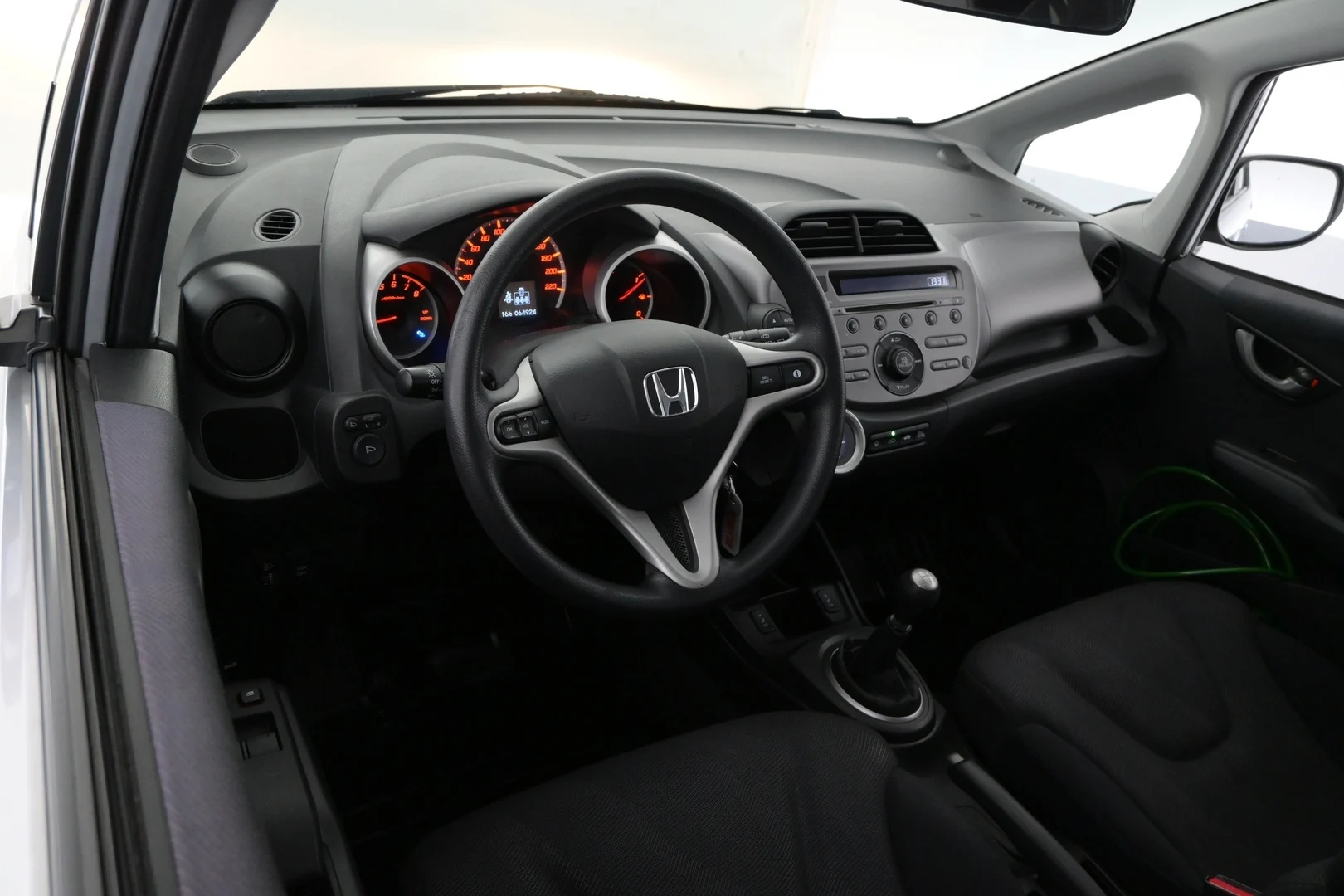 Car Image - 2UK5ySf0BgOie1TT31vgd0
